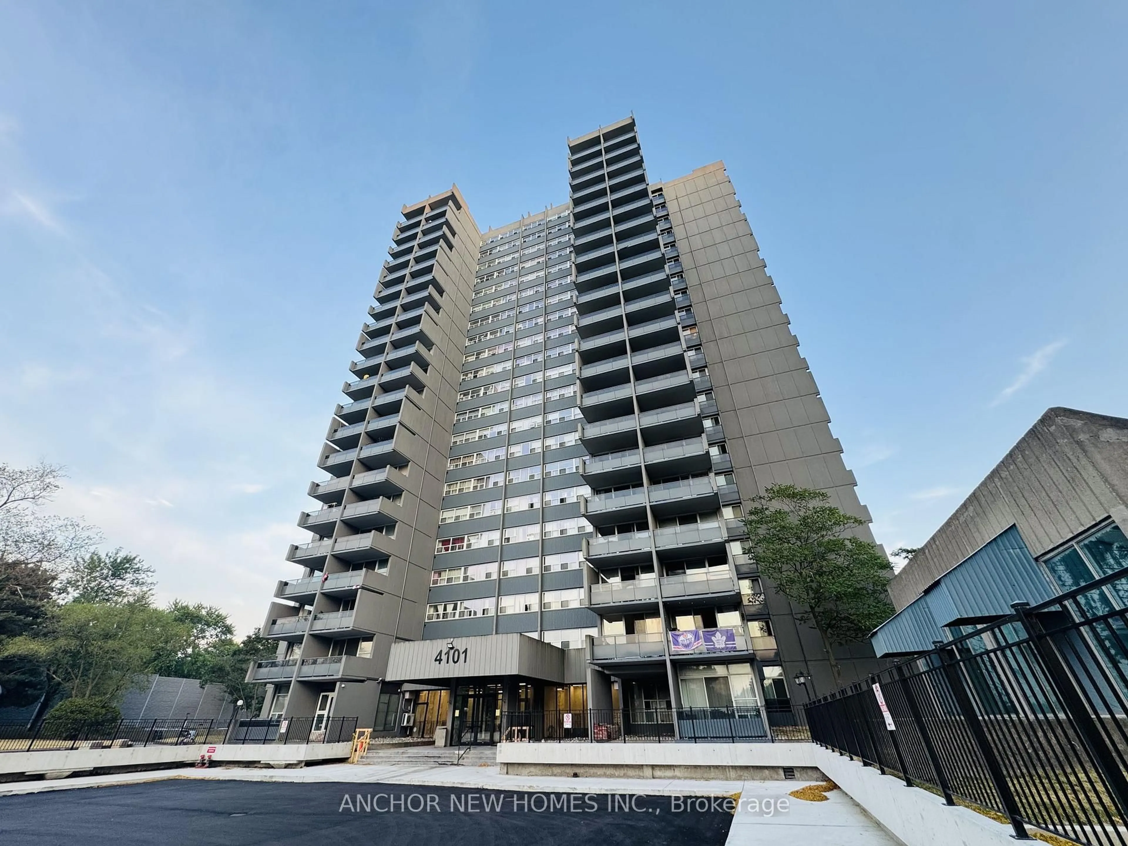 Unknown for 4101 Sheppard Ave #704, Toronto Ontario M1S 3H3