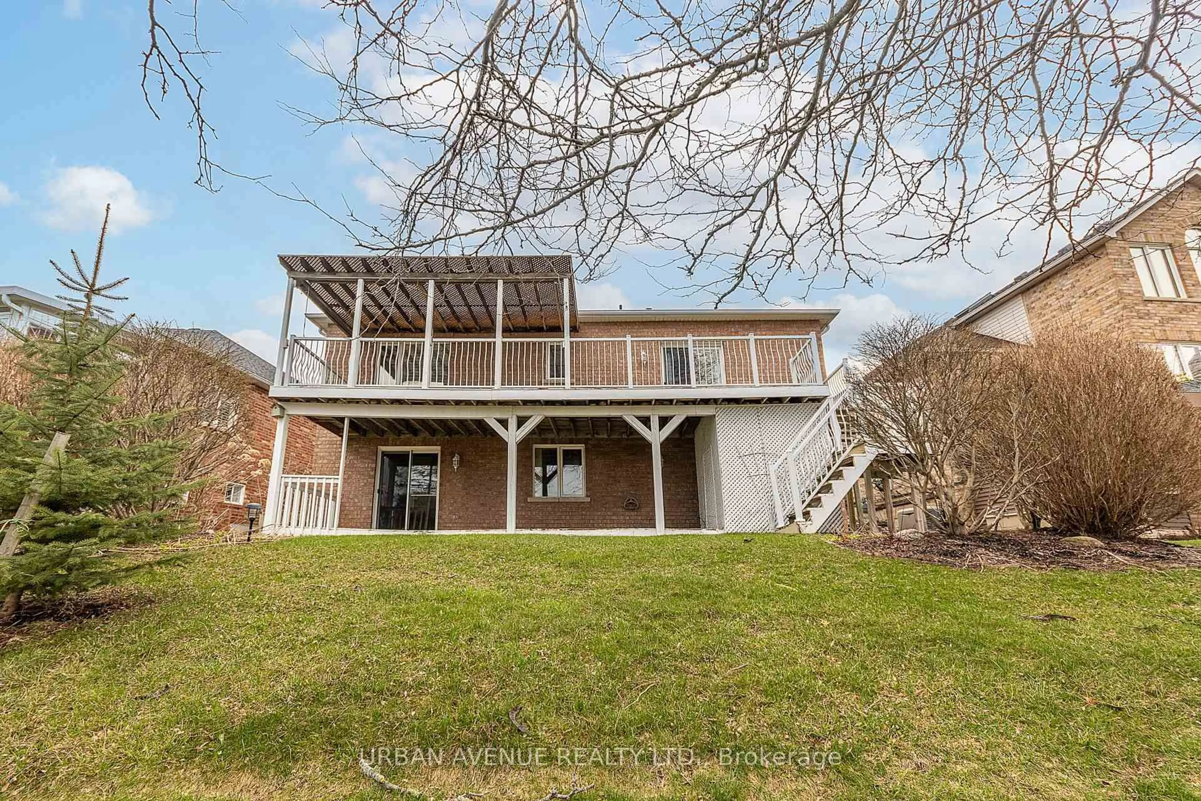 A pic from outside/outdoor area/front of a property/back of a property/a pic from drone, unknown for 363 Waterbury Cres, Scugog Ontario L9L 1T2