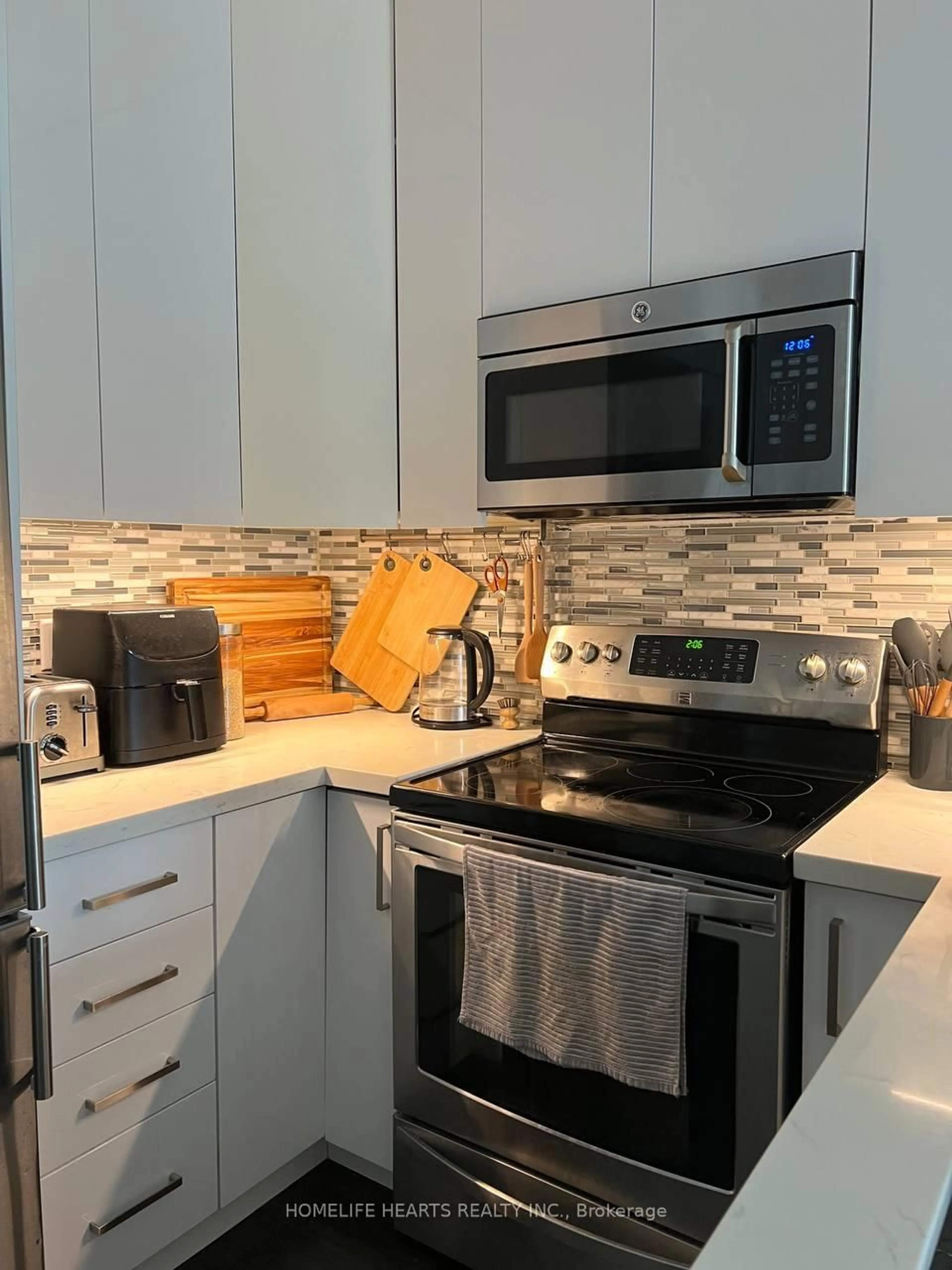 Unknown for 2351 Kennedy Rd #113, Toronto Ontario M1T 3G9