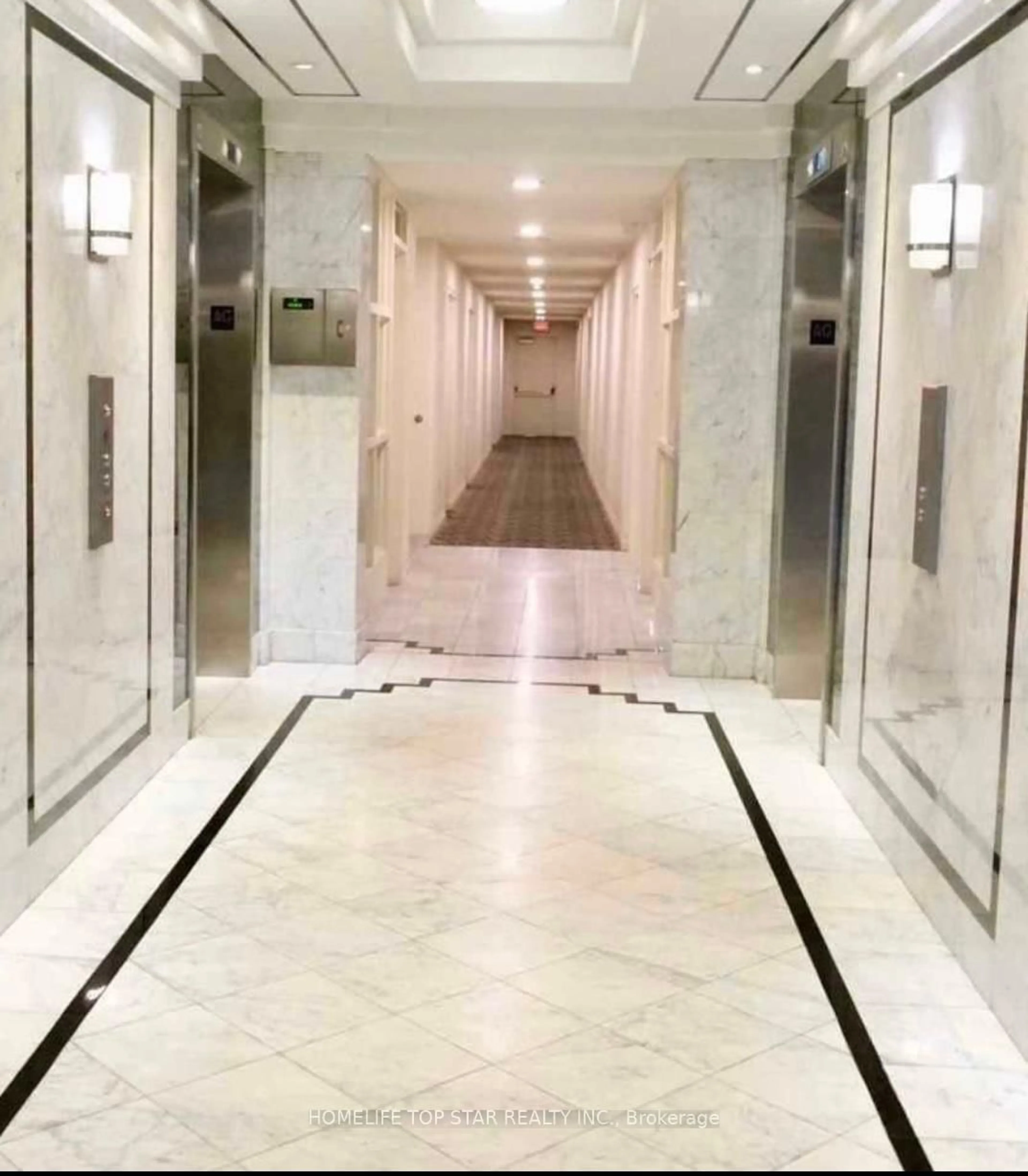 Indoor foyer for 1 Greystone Walk Dr #684, Toronto Ontario M1K 5J3