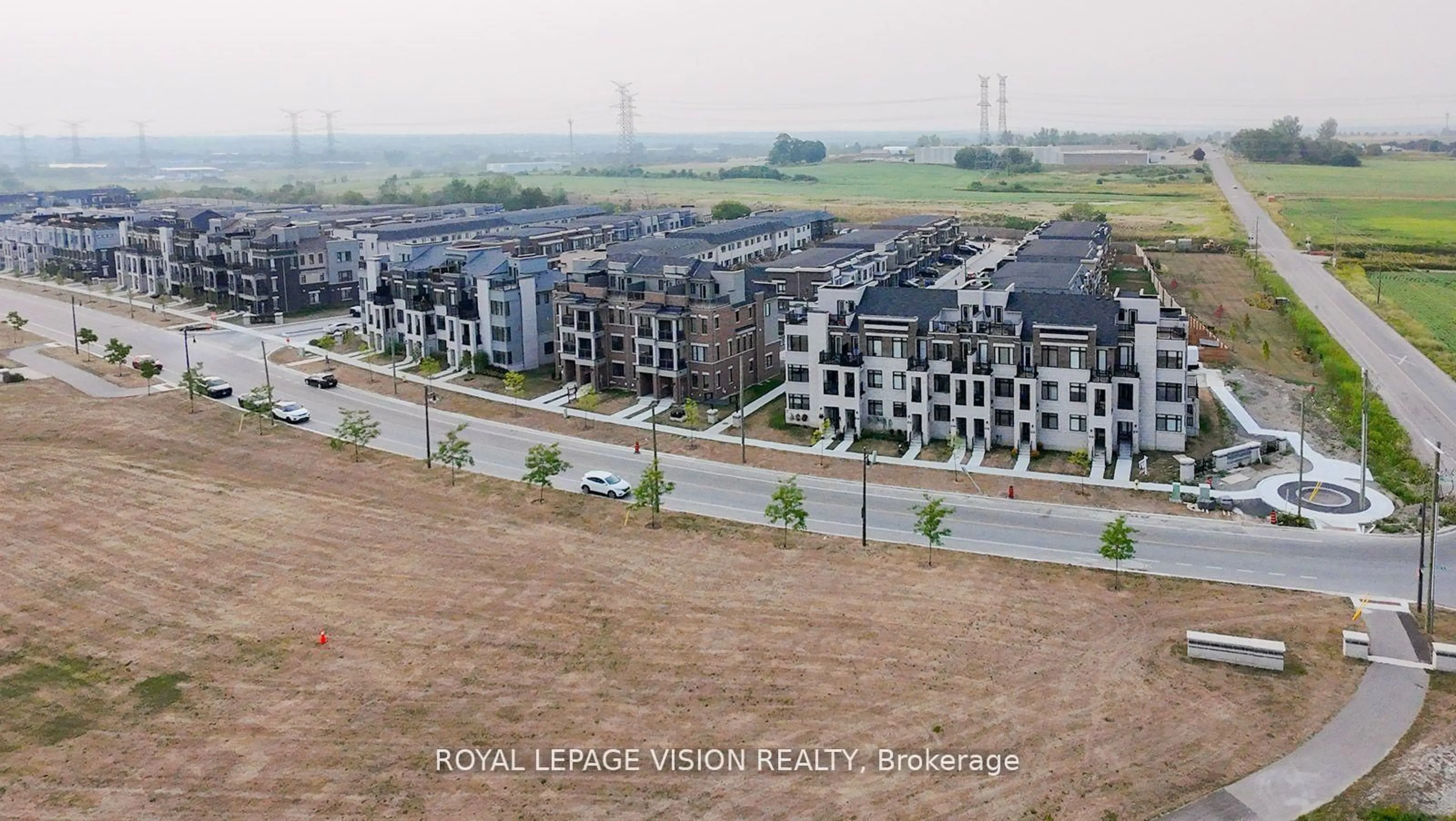 A pic from outside/outdoor area/front of a property/back of a property/a pic from drone, city buildings view from balcony for 74 Caspian Sq, Clarington Ontario L1C 7G4