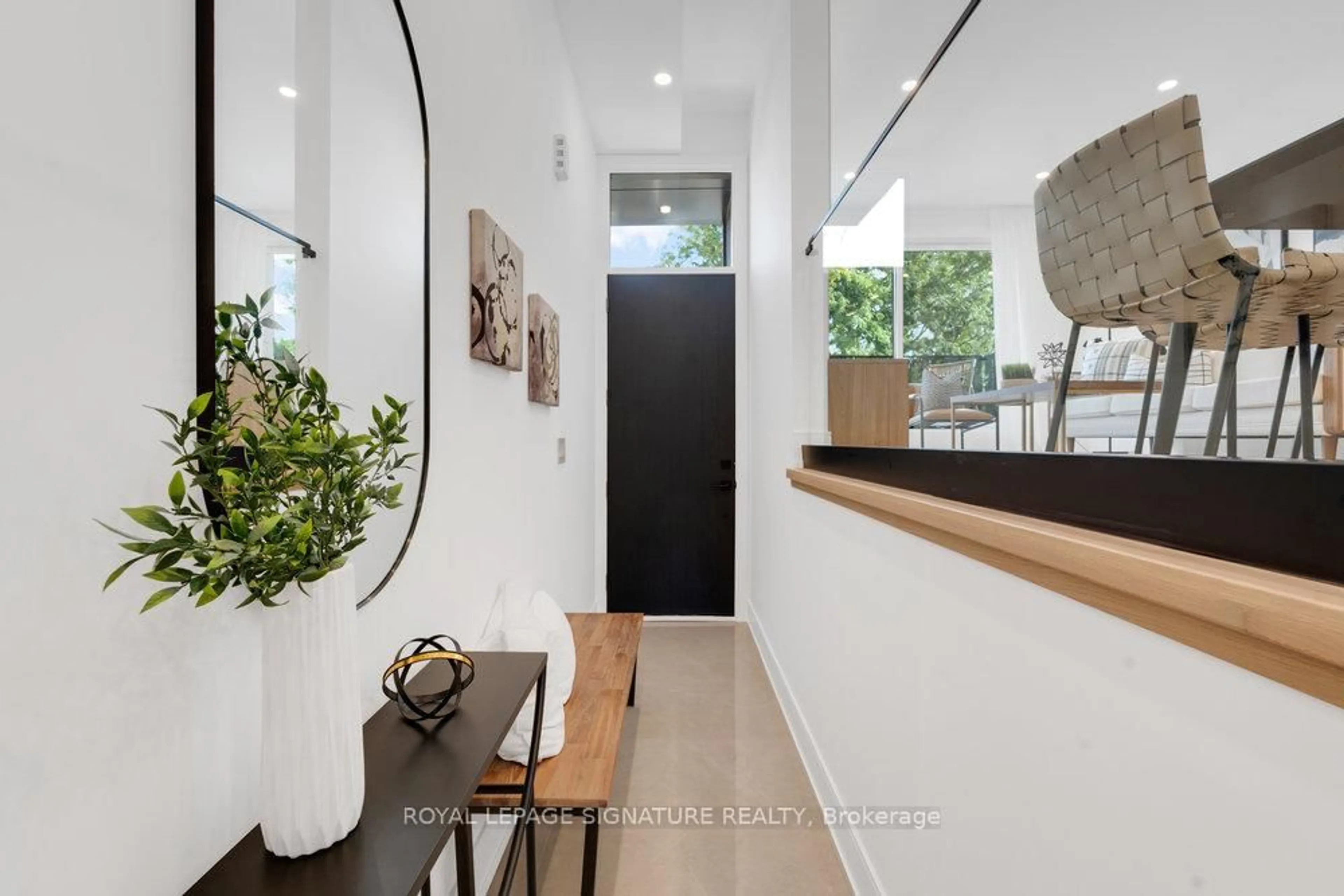 Indoor entryway for 74B Floyd Ave, Toronto Ontario M4K 2B5