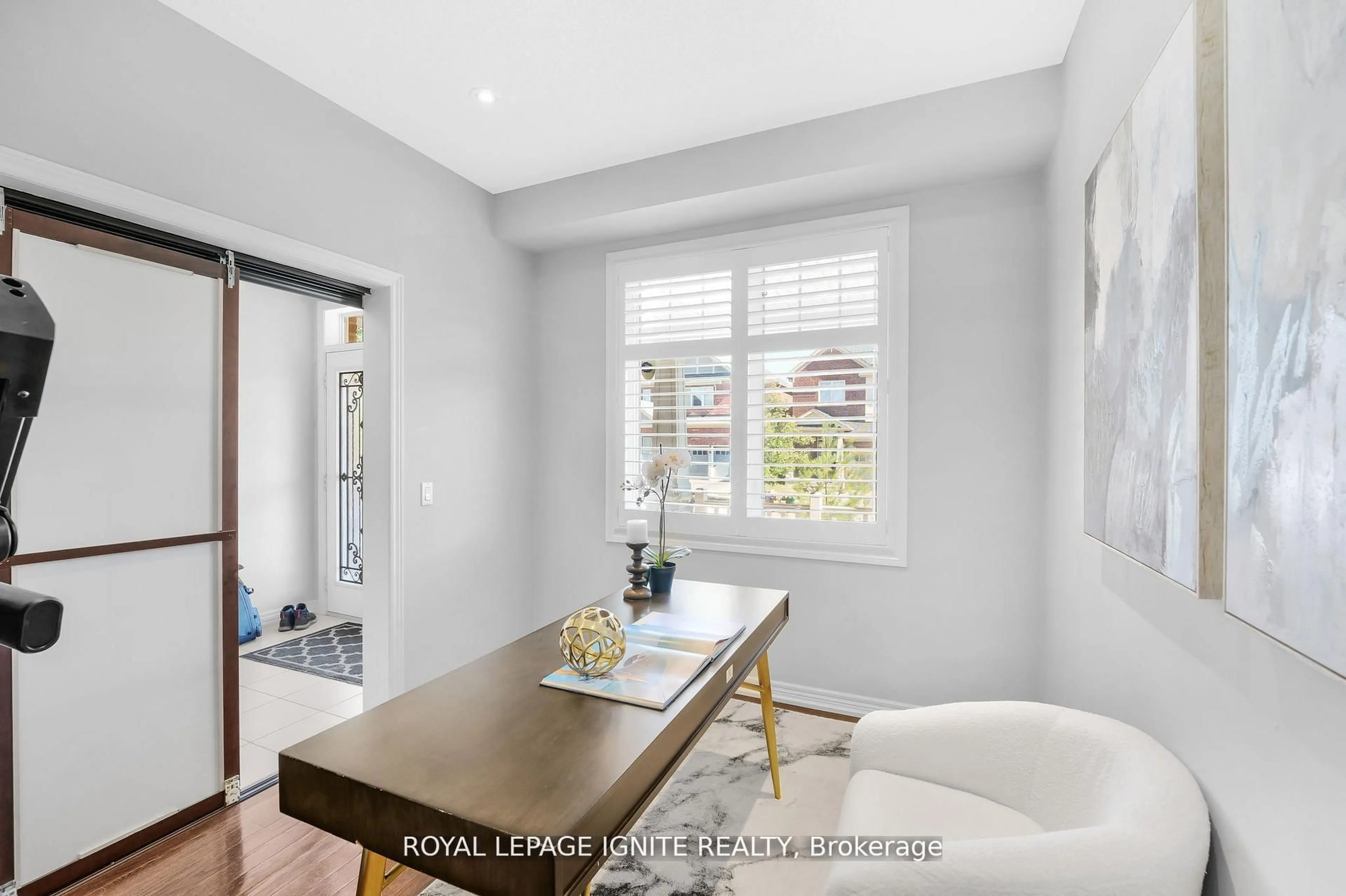 Unknown for 210 Blackwell Cres, Oshawa Ontario L1L 0C9