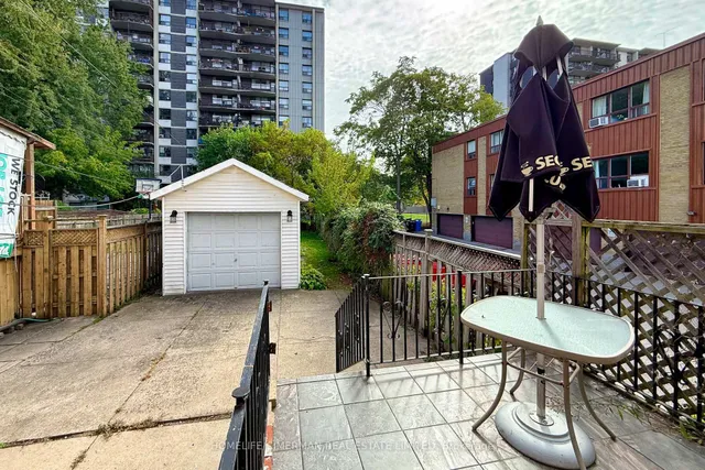 43 Torrens Ave, Toronto 5