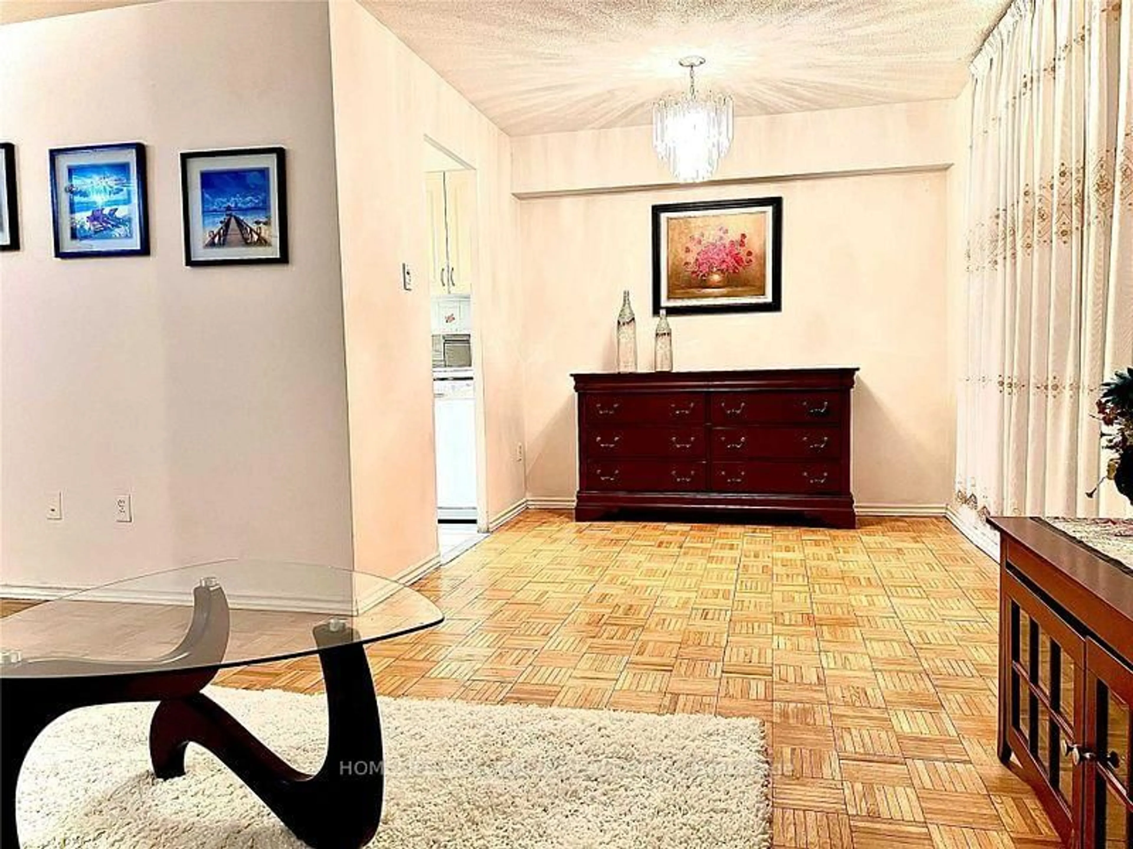 Indoor foyer for 2721 Victoria Park Ave #1004, Toronto Ontario M1T 3N6