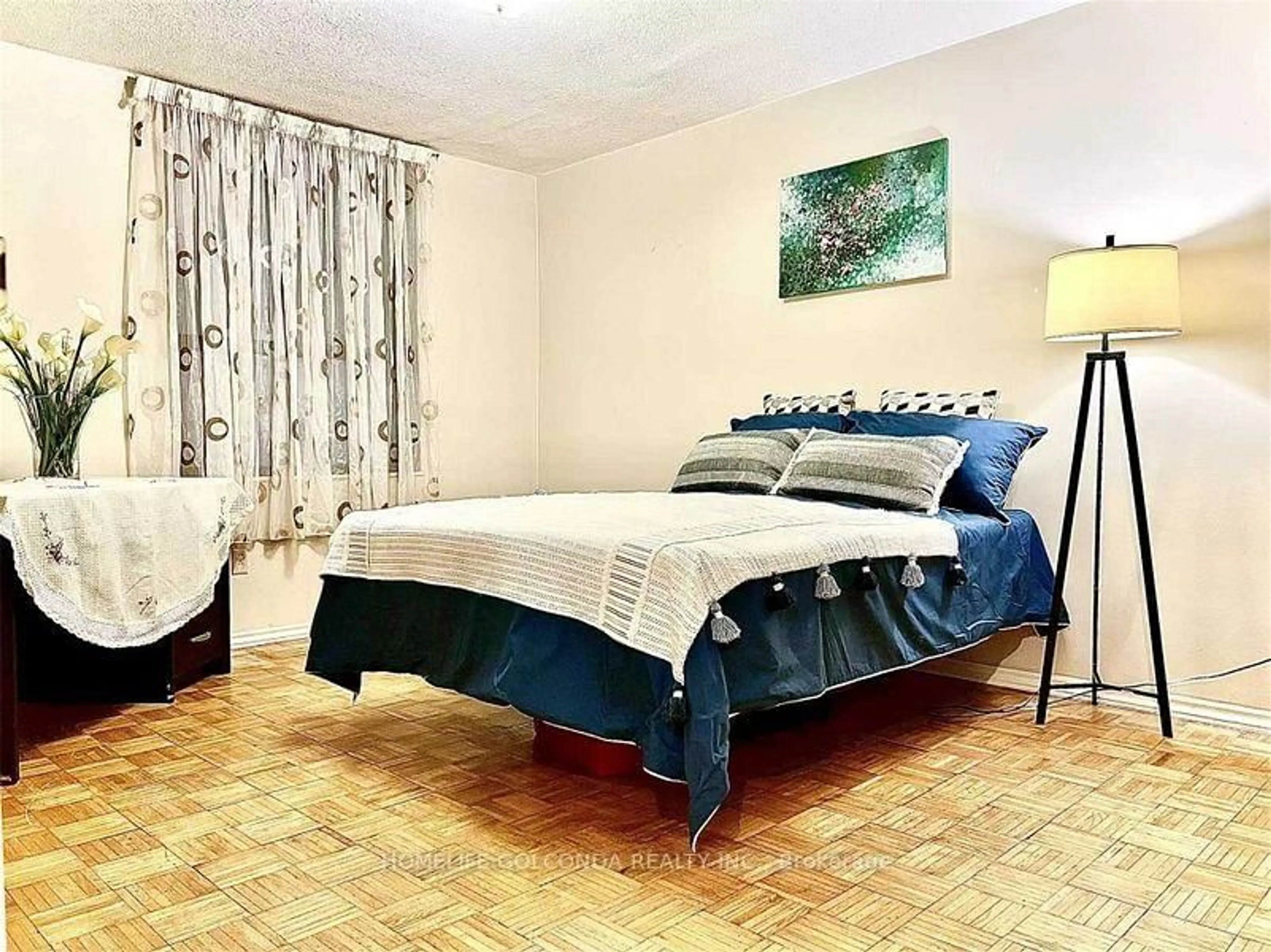 Bedroom with bed, unknown for 2721 Victoria Park Ave #1004, Toronto Ontario M1T 3N6