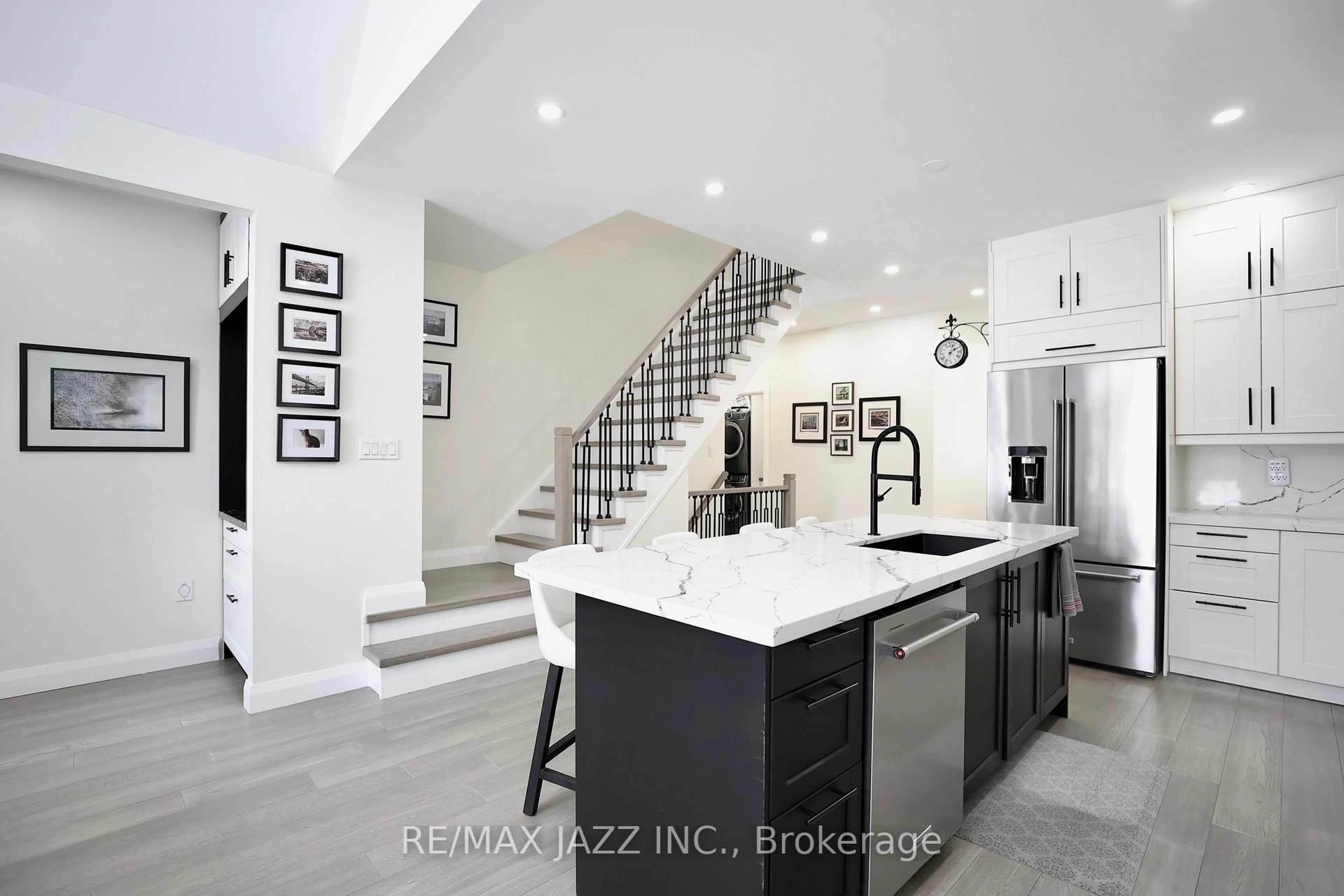 Open concept kitchen, ceramic/tile floor for 1334 Harlstone Cres, Oshawa Ontario L1K 0N5