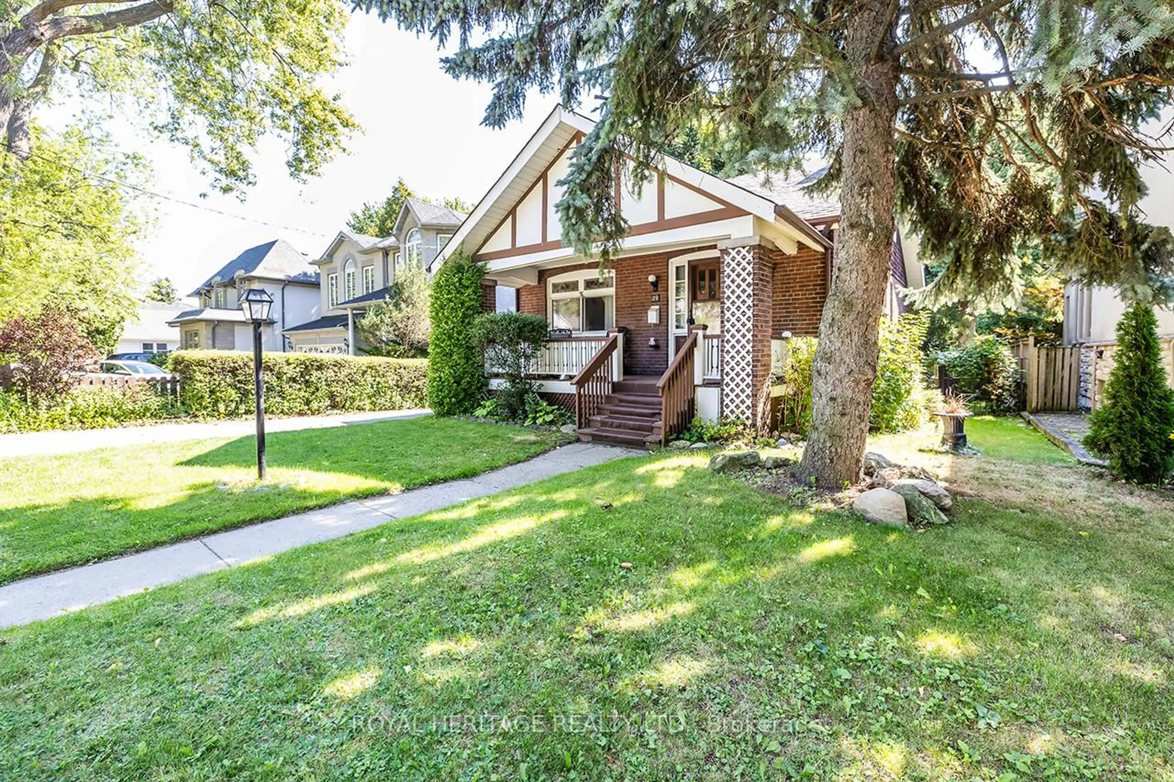 Home with brick exterior material, street for 39 Kelsonia Ave, Toronto Ontario M1M 1B2