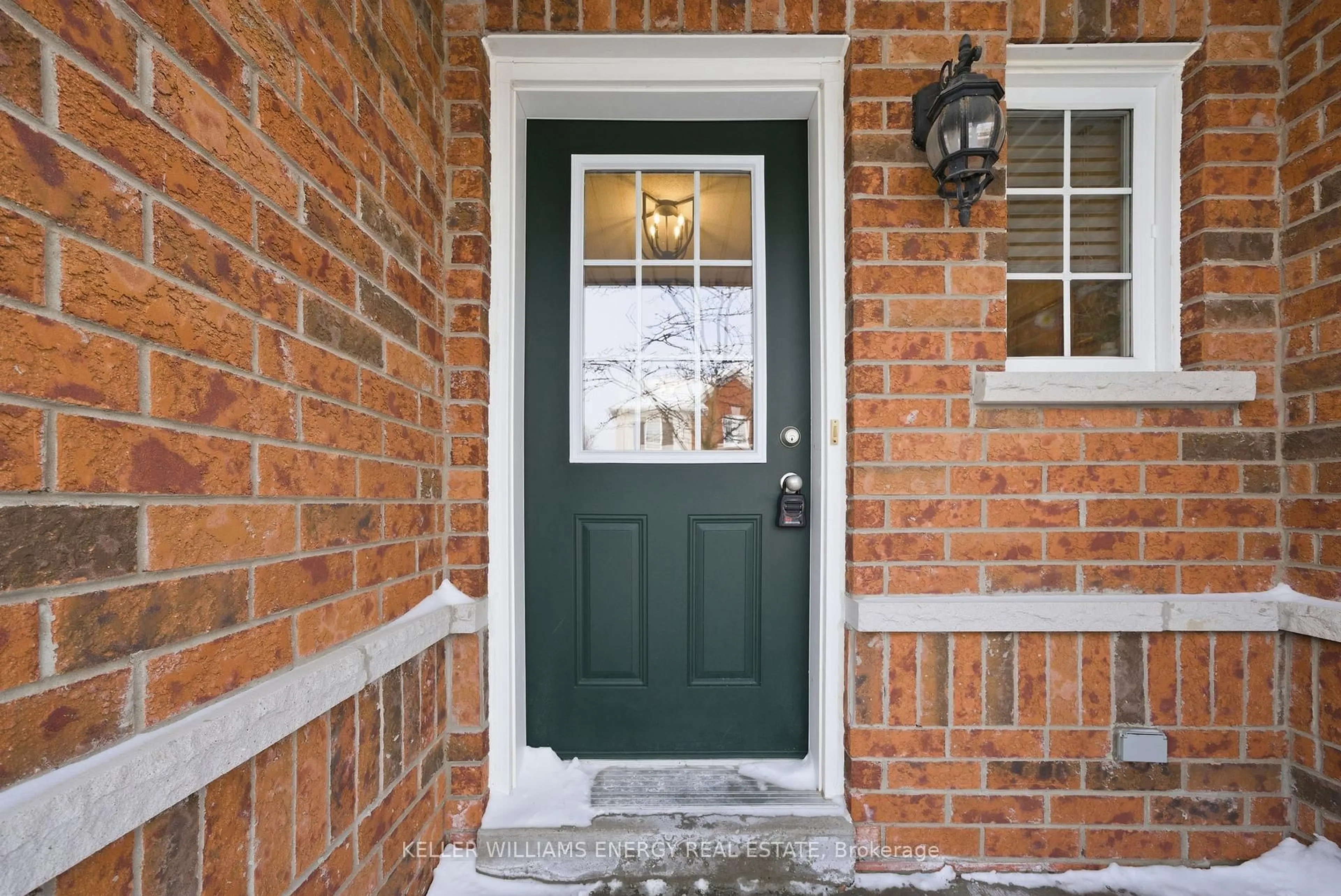 Indoor entryway for 1280 Harmony Rd #23, Oshawa Ontario L1K 0P8