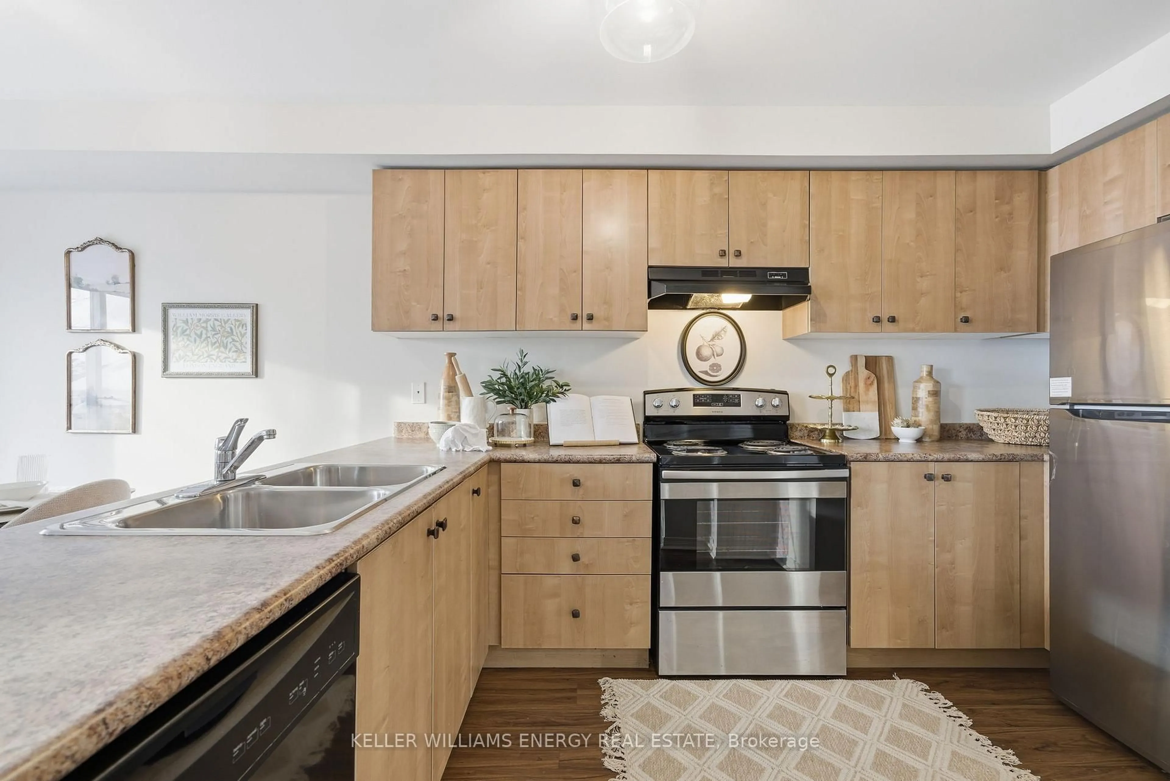 Standard kitchen, unknown for 1280 Harmony Rd #23, Oshawa Ontario L1K 0P8