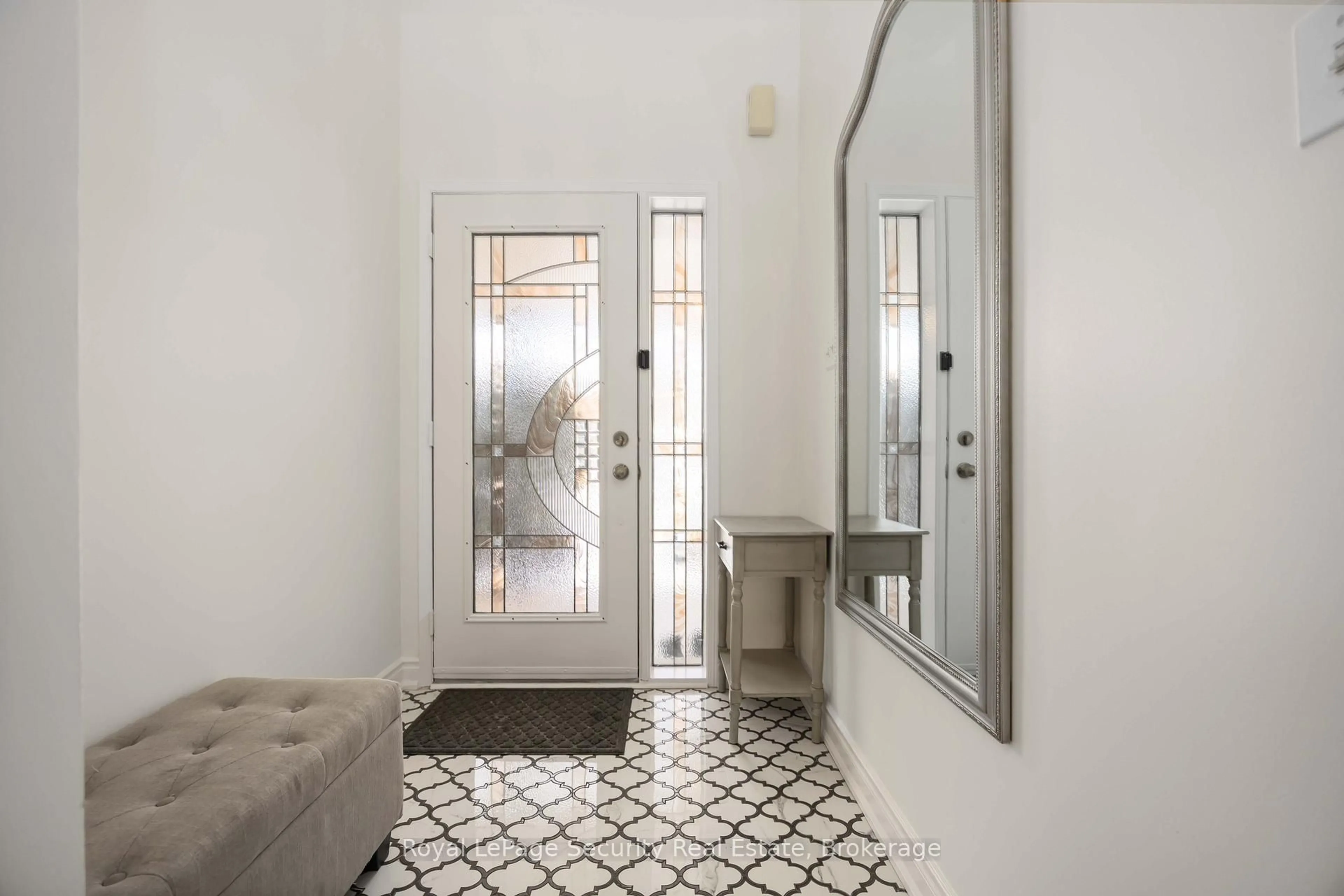 Indoor entryway for 59 Marjoram Dr, Ajax Ontario L1S 7P3