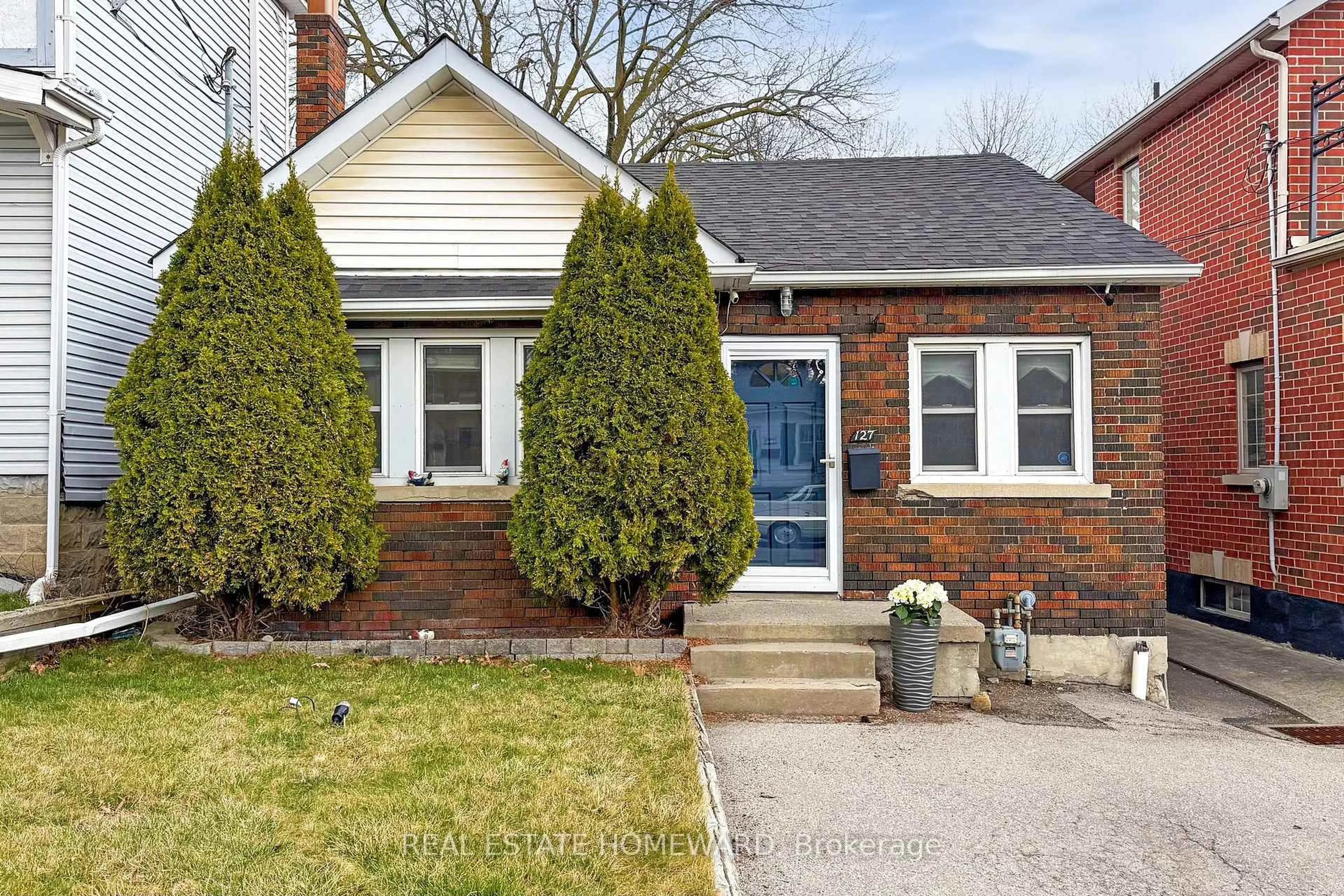 Home with brick exterior material, street for 127 Kalmar Ave, Toronto Ontario M1N 3G6