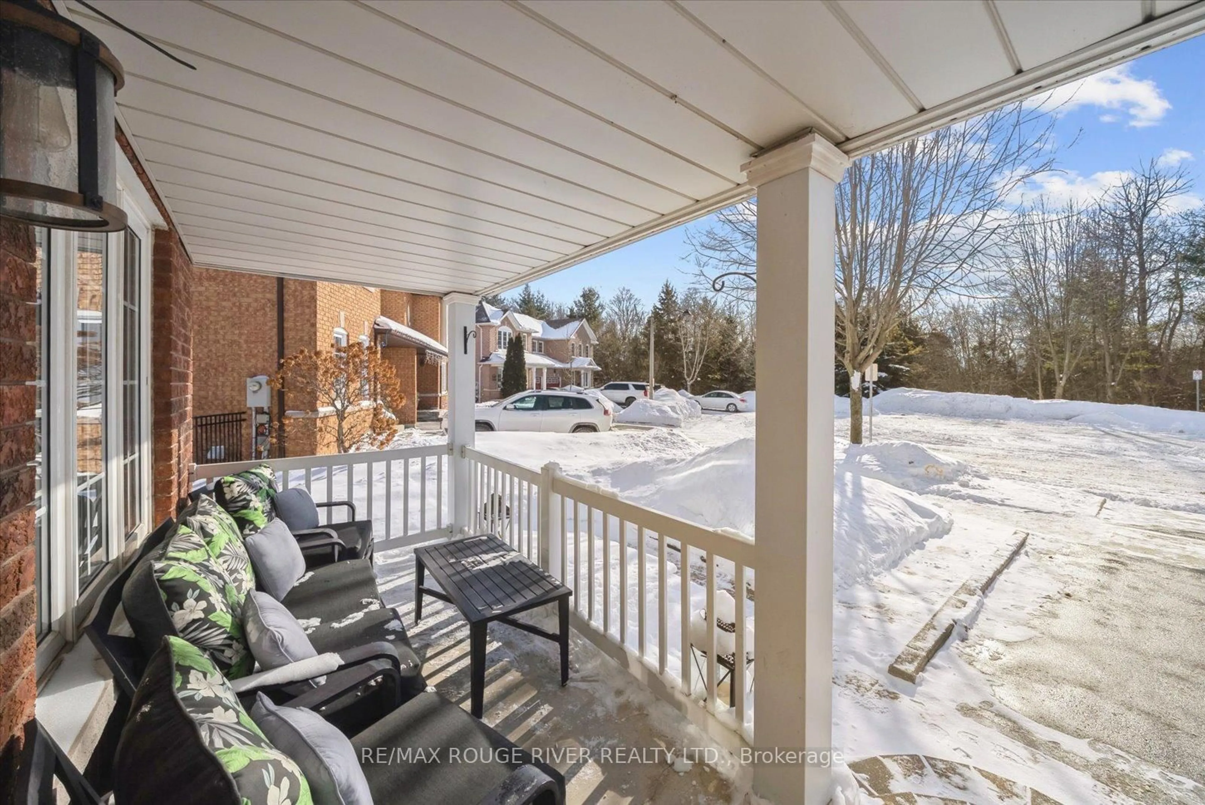 Patio, street for 774 Craighurst Crt, Pickering Ontario L1X 2W9