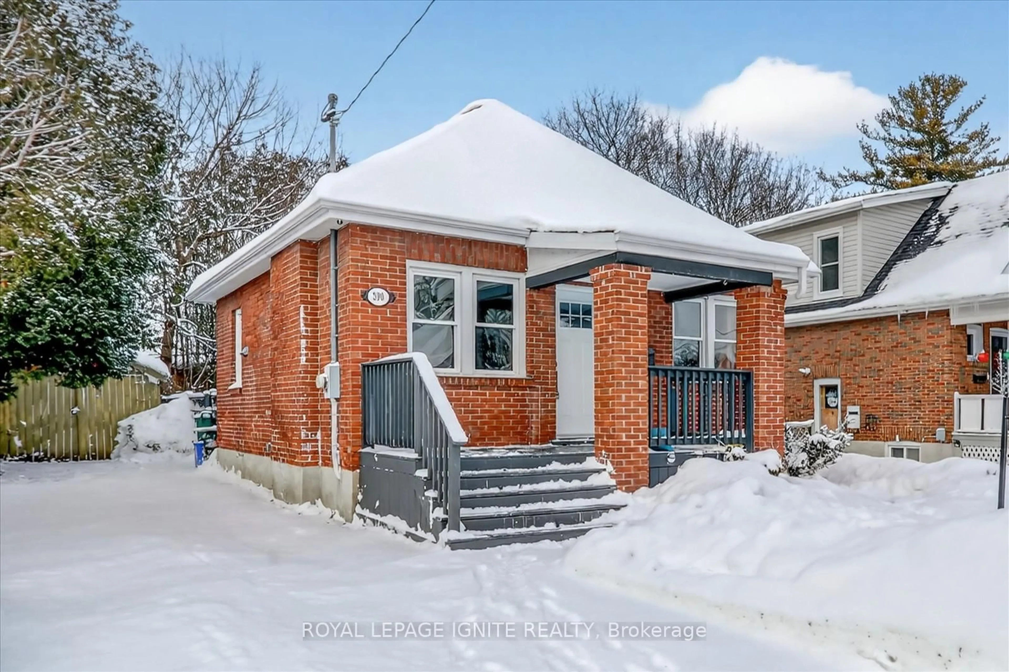 Home with brick exterior material, street for 390 Jarvis St, Oshawa Ontario L1G 5L2
