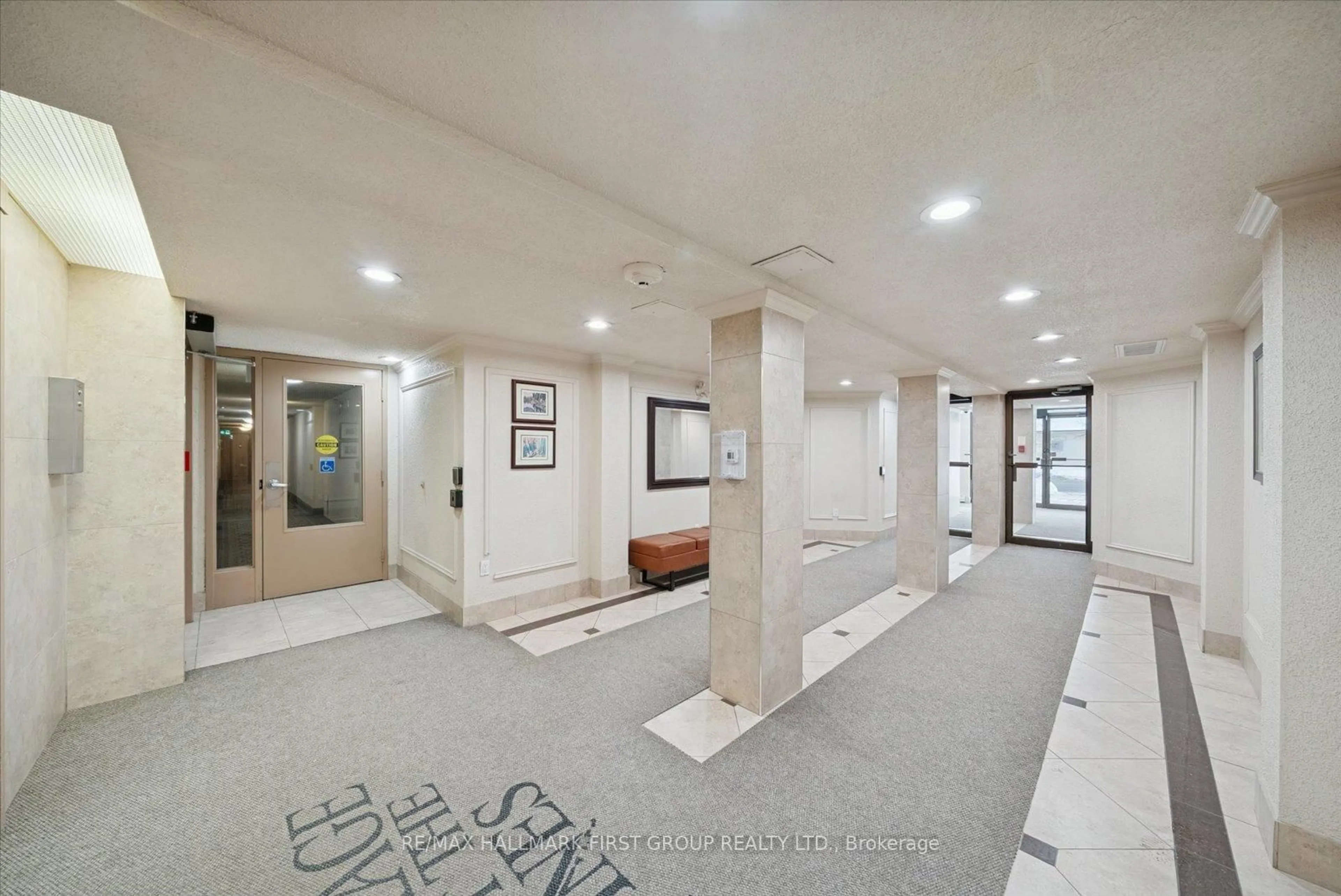 Indoor foyer for 1540 Pickering Pkwy #303, Pickering Ontario L1V 3V9