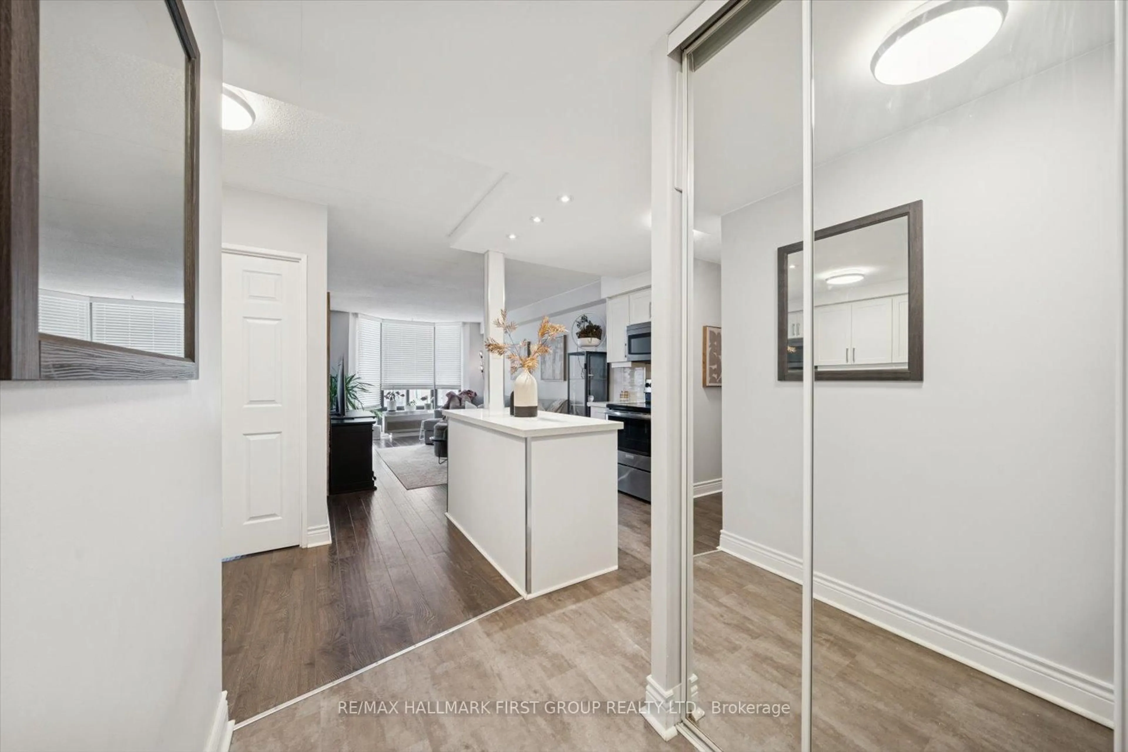 Indoor entryway for 1540 Pickering Pkwy #303, Pickering Ontario L1V 3V9