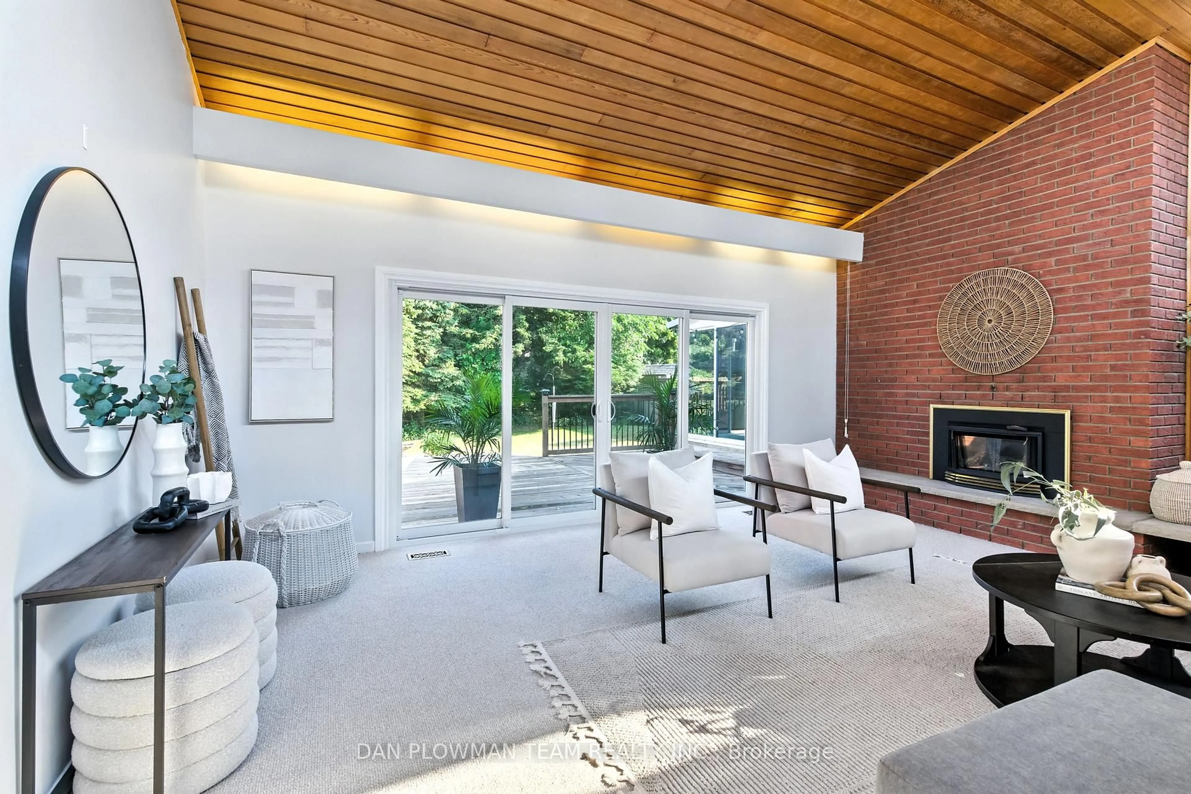 Indoor foyer for 83 Sherwood Rd, Ajax Ontario L1T 2Y7