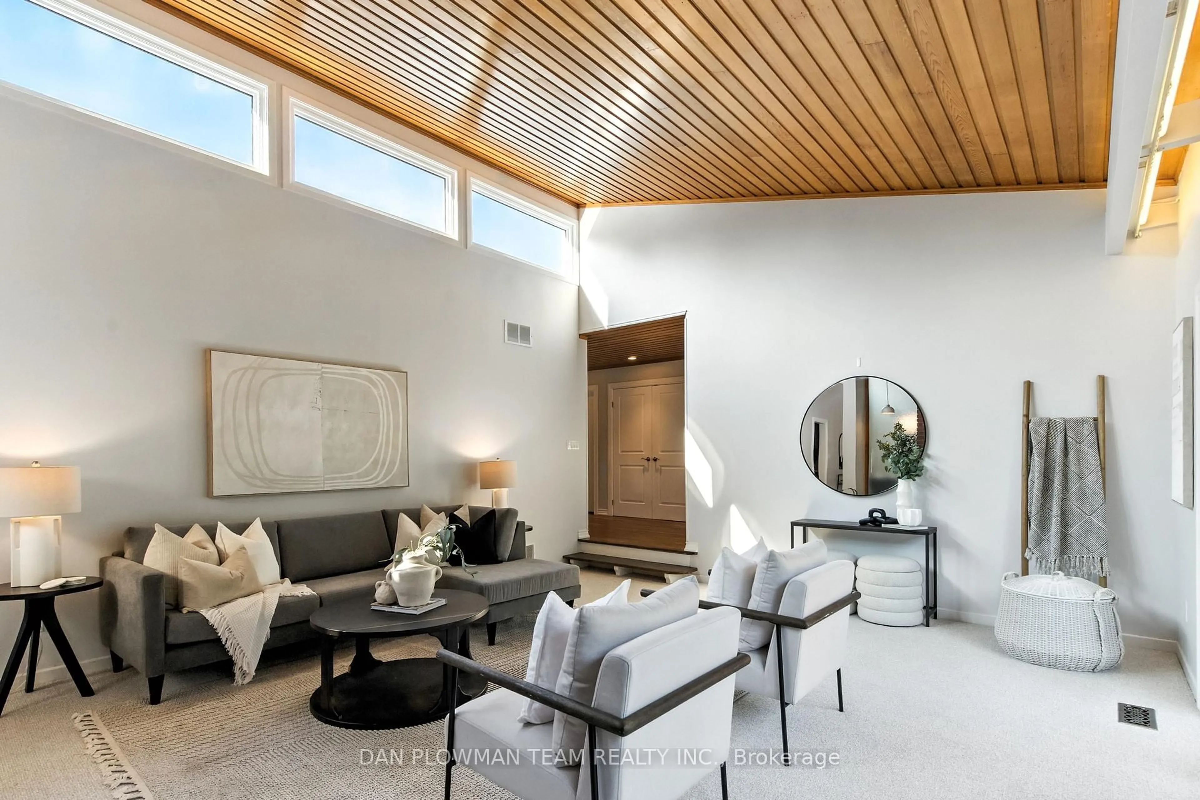 Living room with furniture, unknown for 83 Sherwood Rd, Ajax Ontario L1T 2Y7