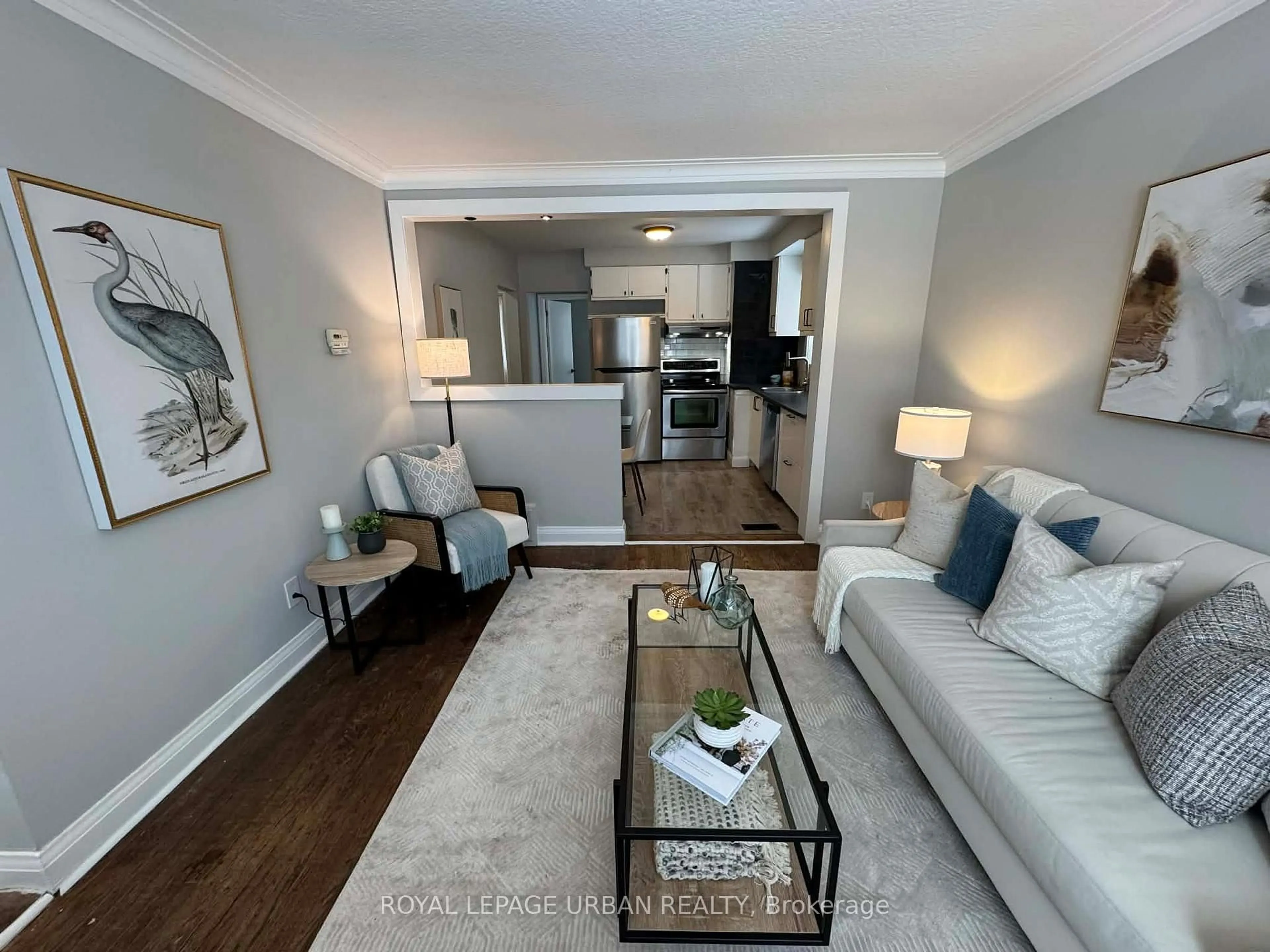 Living room with furniture, unknown for 84 Clonmore Dr, Toronto Ontario M1N 1X8