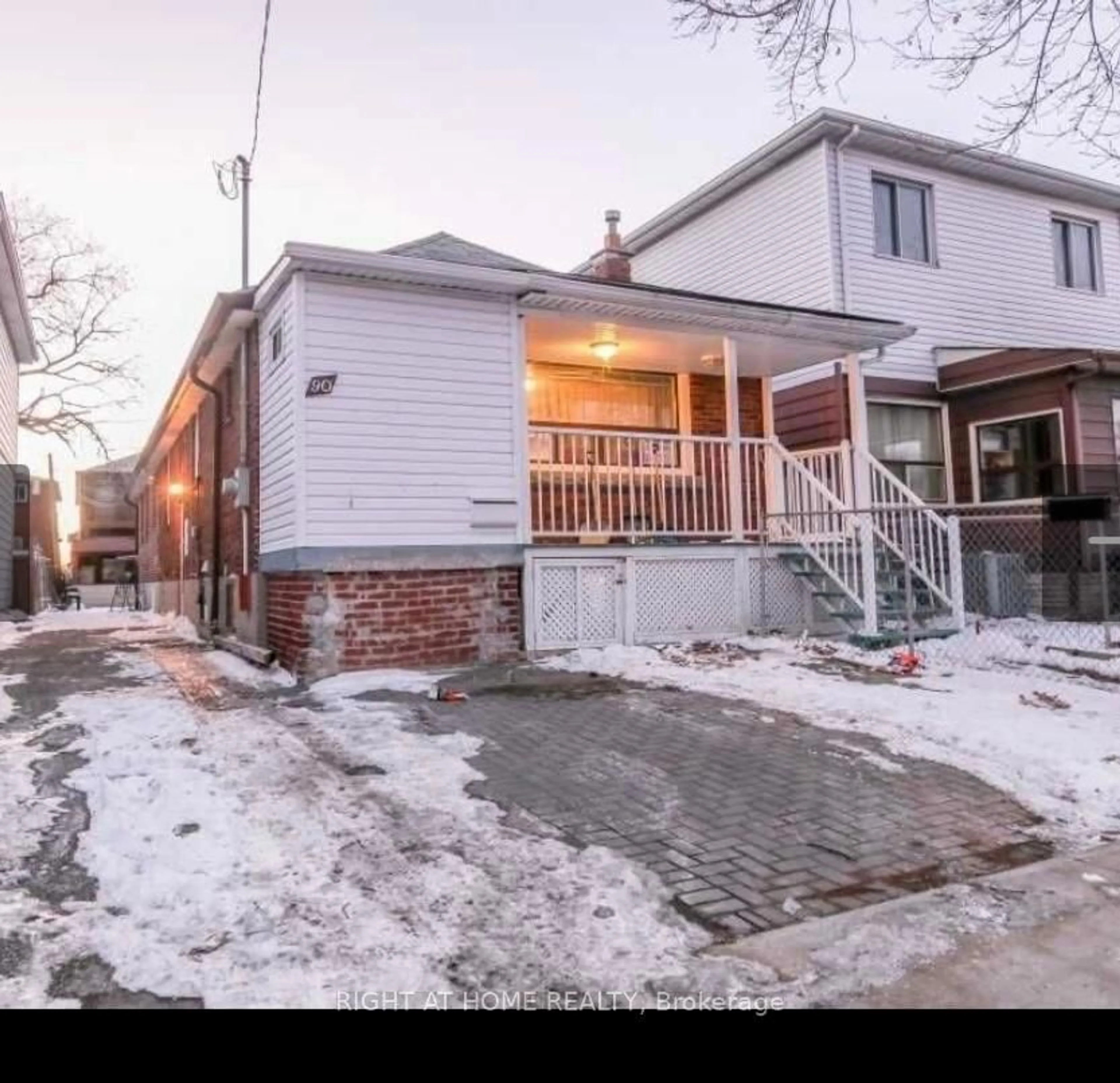 A pic from outside/outdoor area/front of a property/back of a property/a pic from drone, street for 90 Pharmacy Ave, Toronto Ontario M1L 3E5