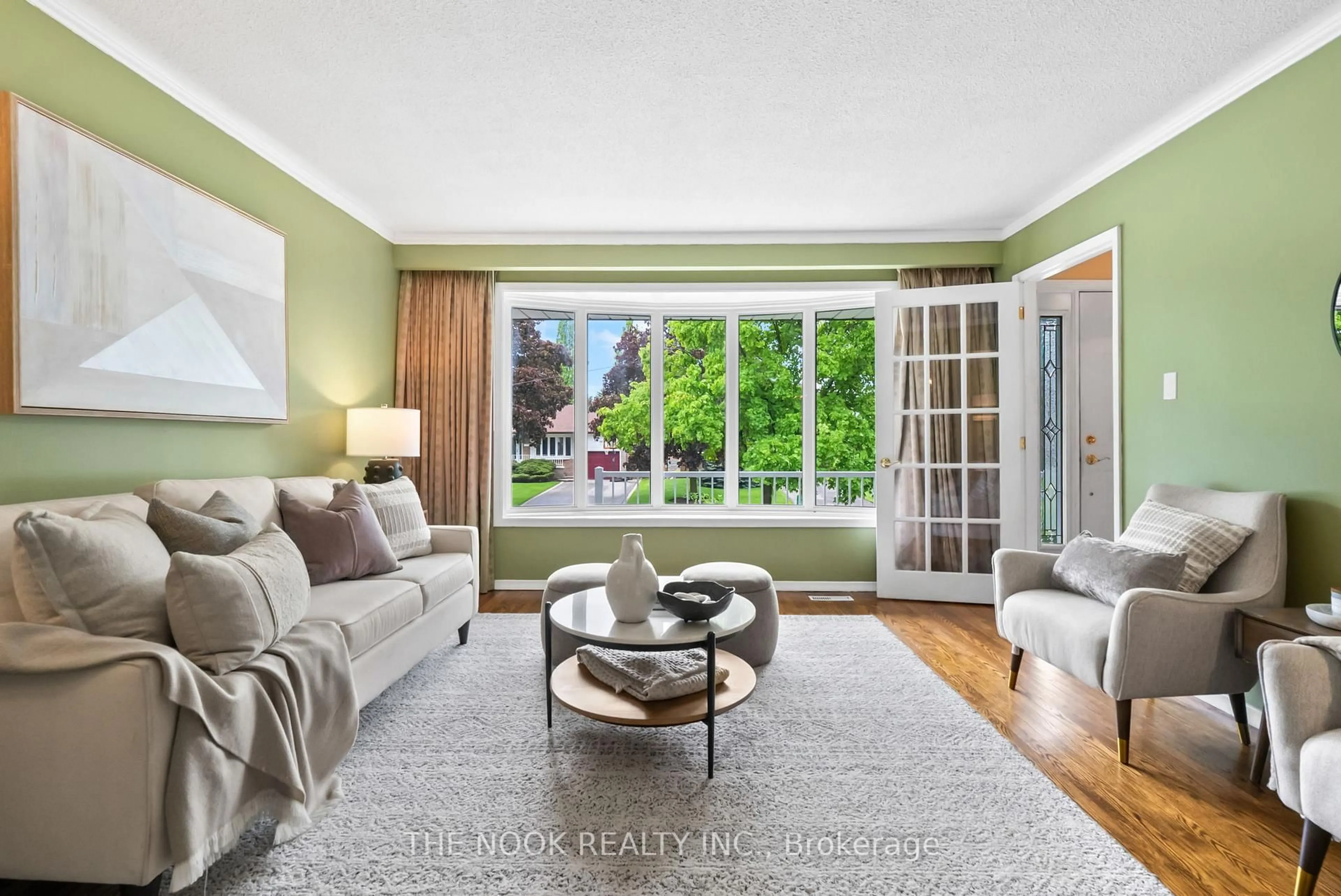 Living room with furniture, unknown for 287 Viewmount St, Oshawa Ontario L1H 7C2