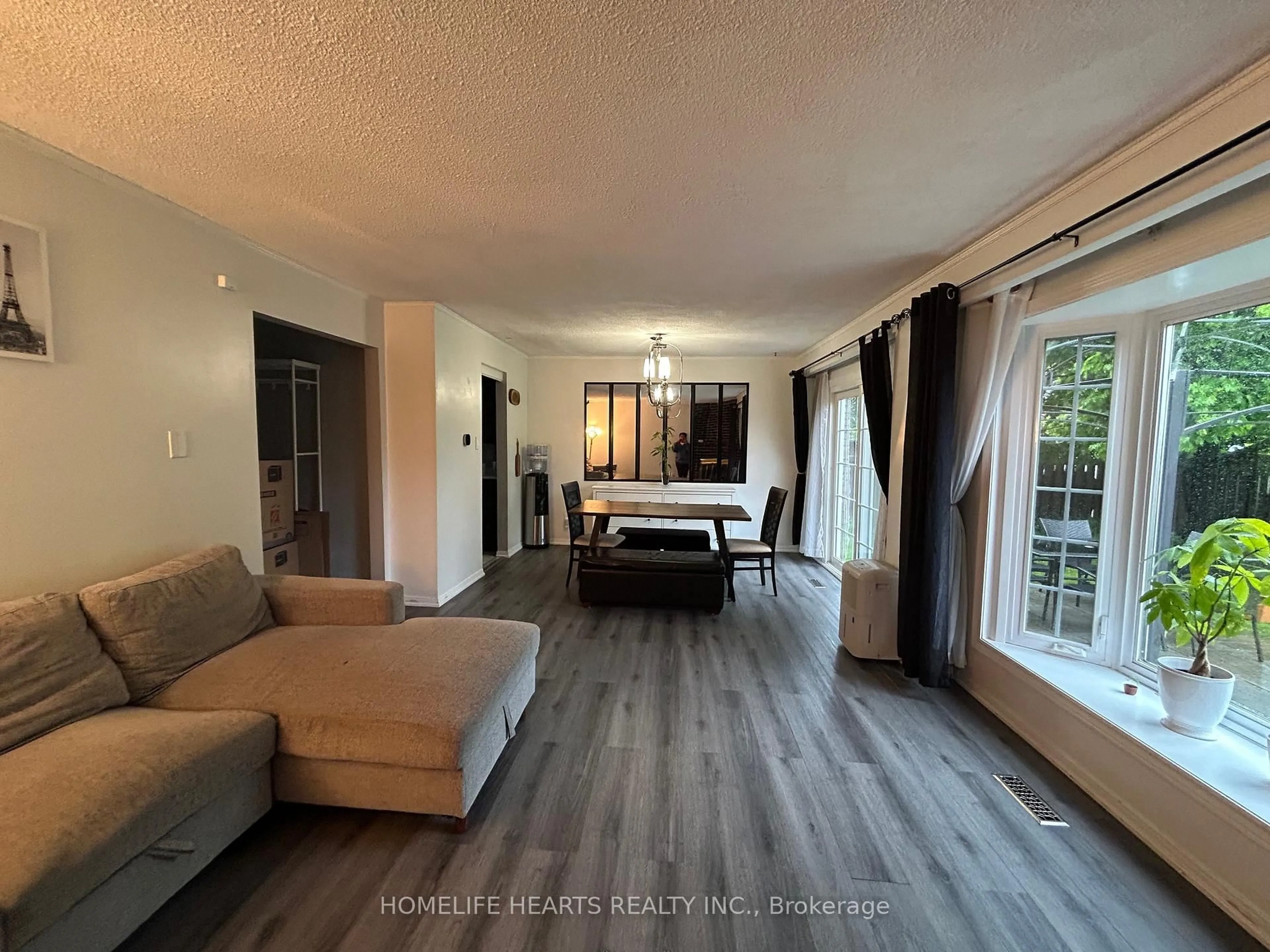 Living room with furniture, unknown for 242 Braymore Blvd, Toronto Ontario M1B 2G8