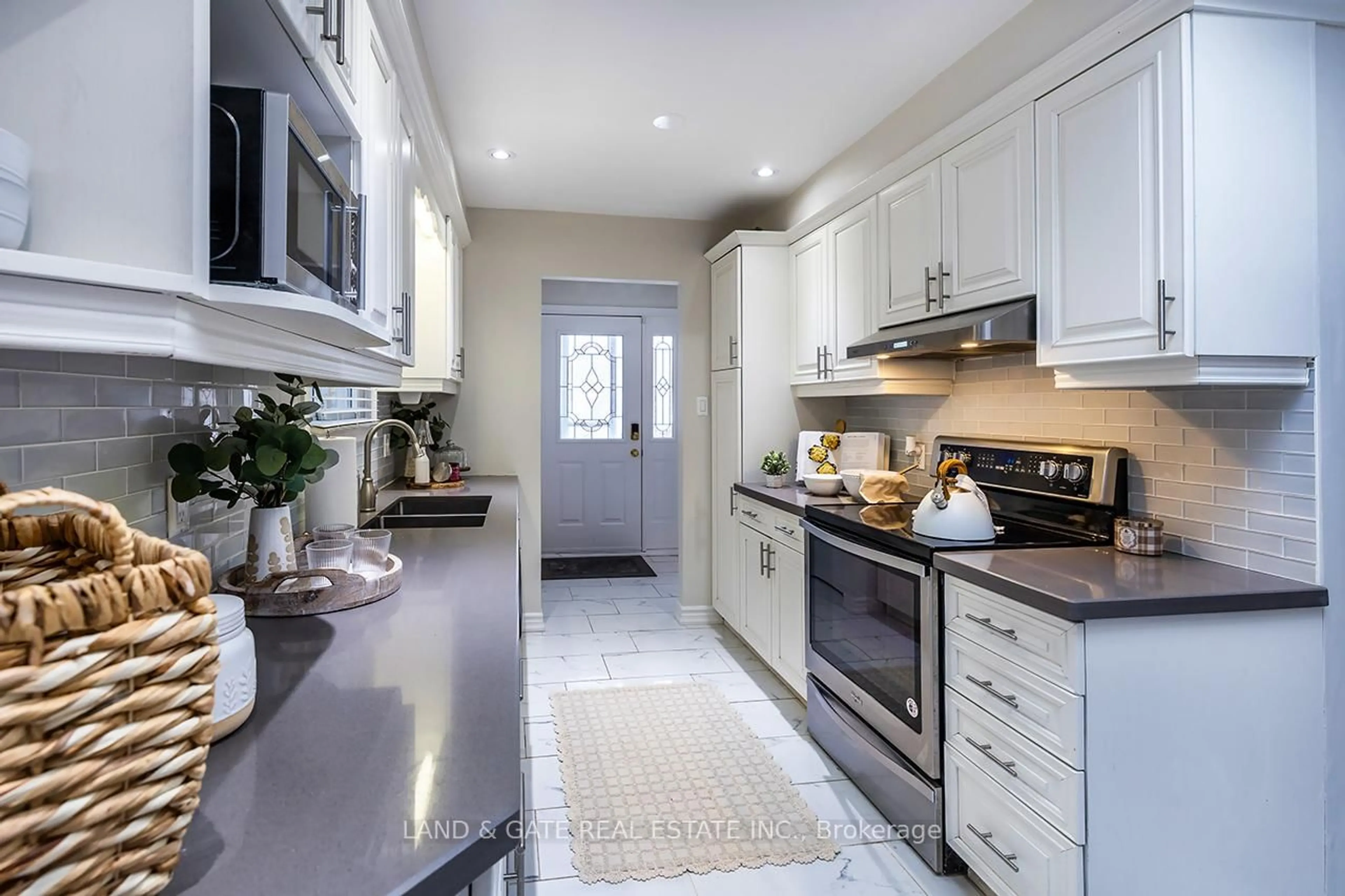 Contemporary kitchen, ceramic/tile floor for 1184 Eldorado Ave, Oshawa Ontario L1K 1G1