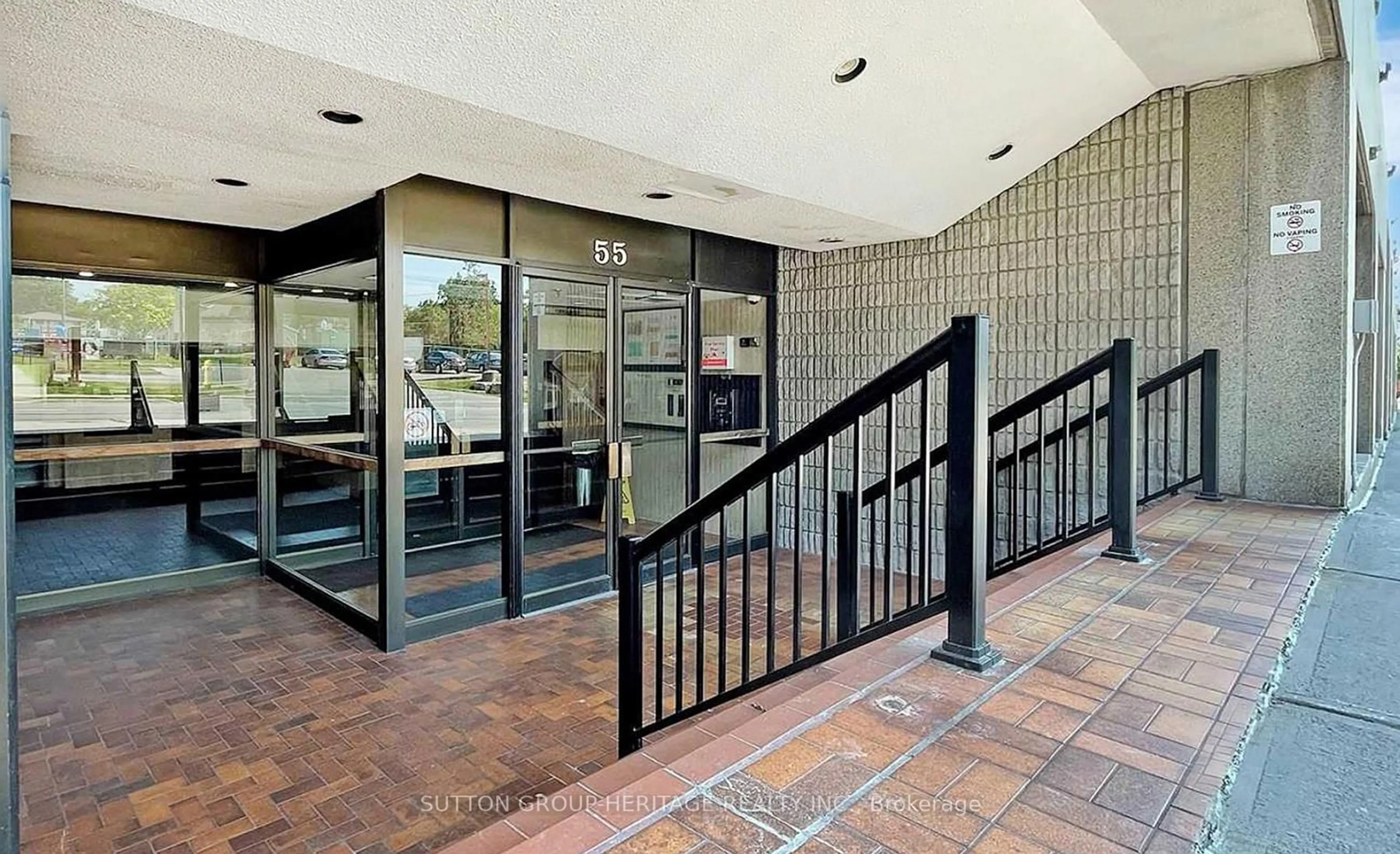 Indoor foyer for 55 William St #912, Oshawa Ontario L1G 7C9