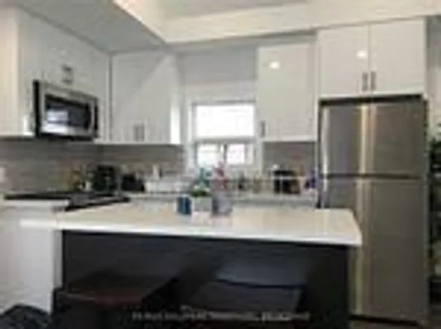 2 Marsh Rd, Toronto 2
