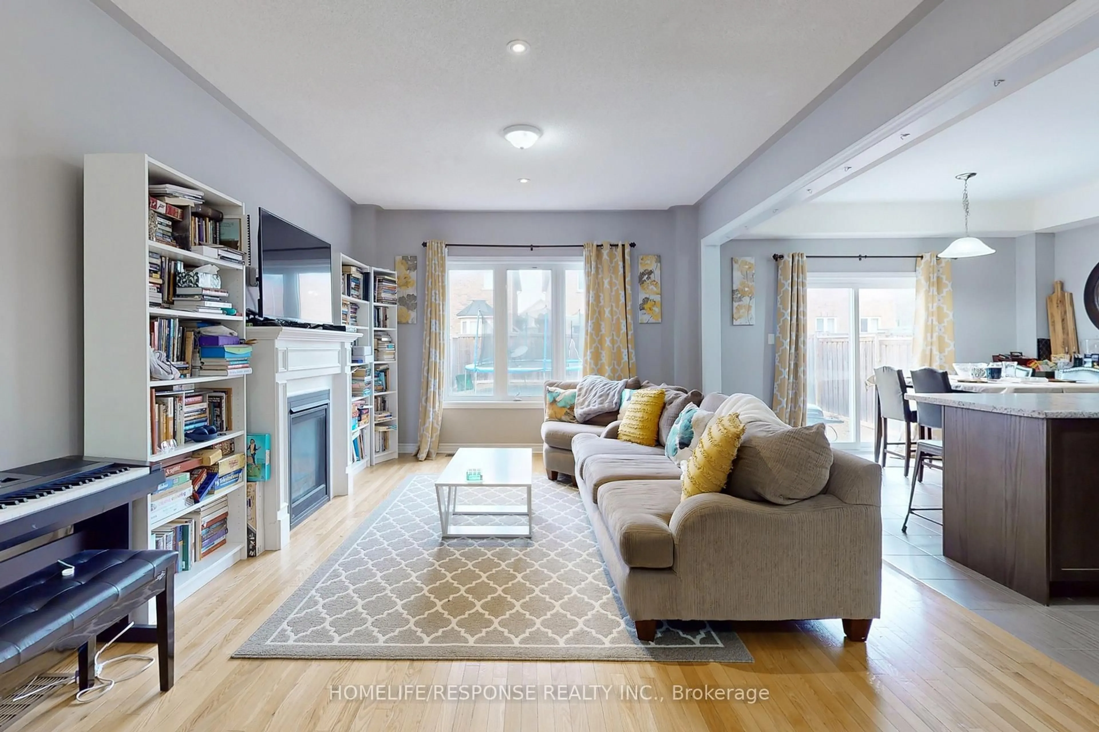 Living room with furniture, unknown for 846 Groveland Ave, Oshawa Ontario L1K 0W1