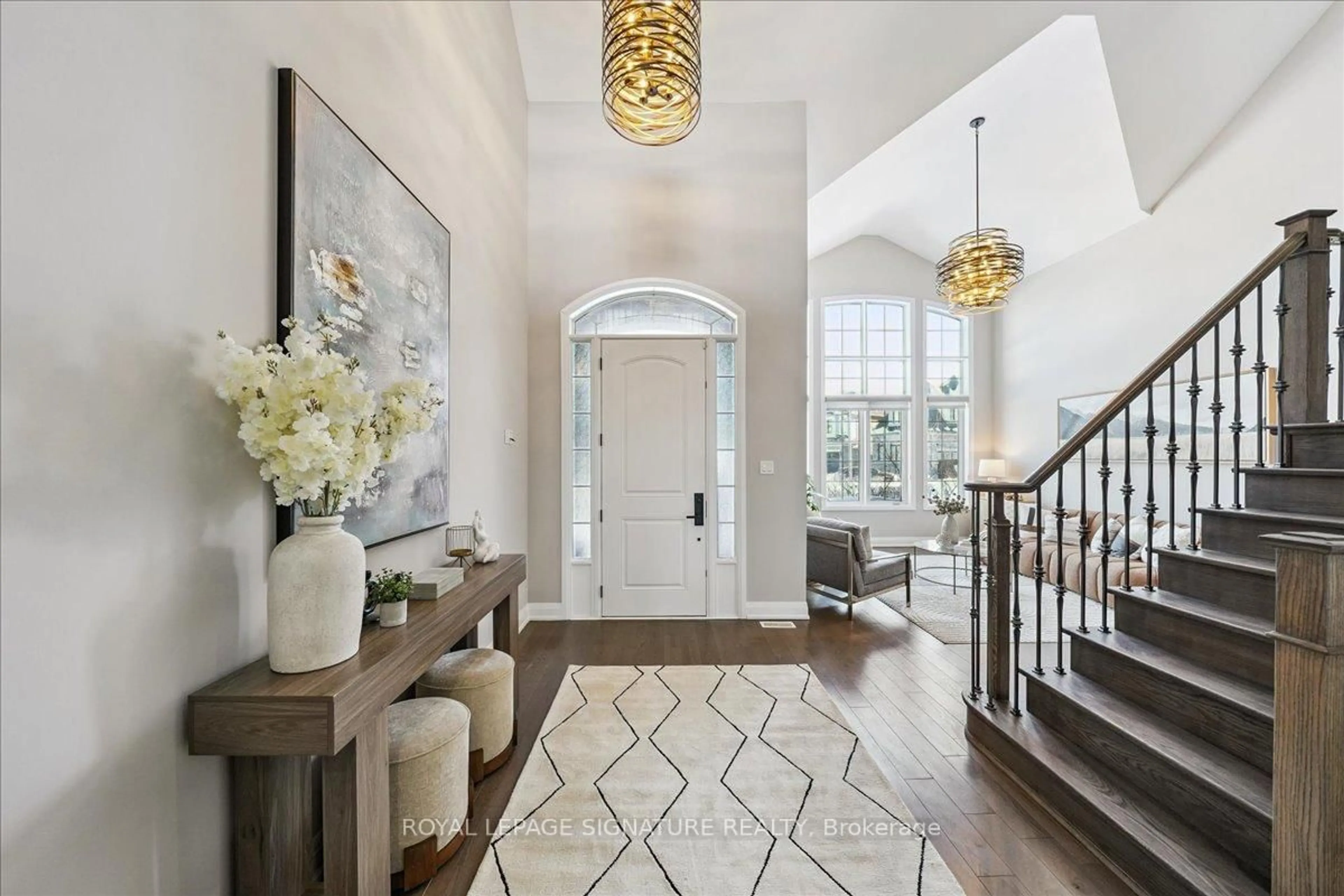 Indoor entryway for 398 Frontier Crt, Pickering Ontario L1W 4A9