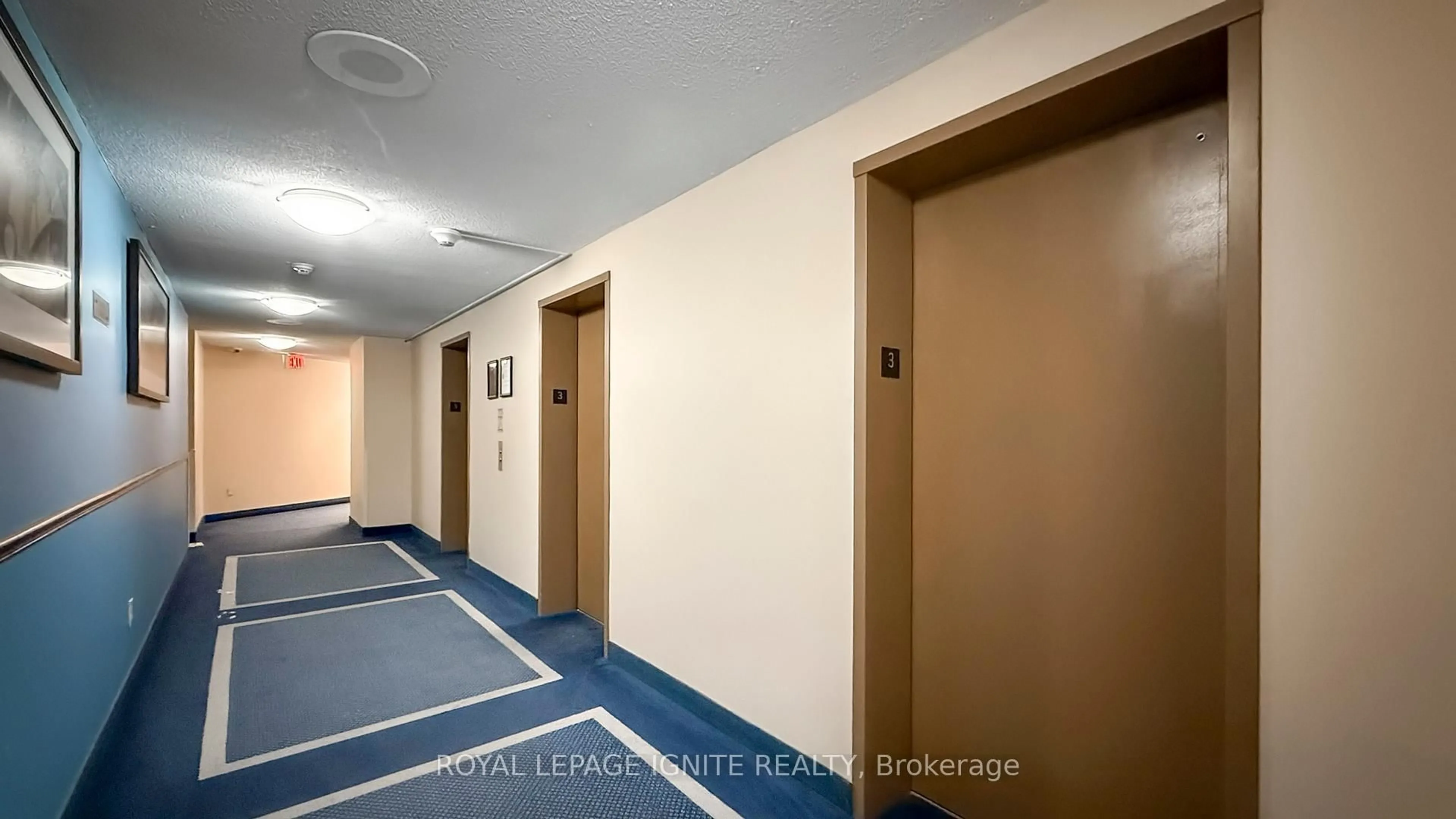 Indoor foyer for 3050 Ellesmere Rd #312, Toronto Ontario M1E 5E6