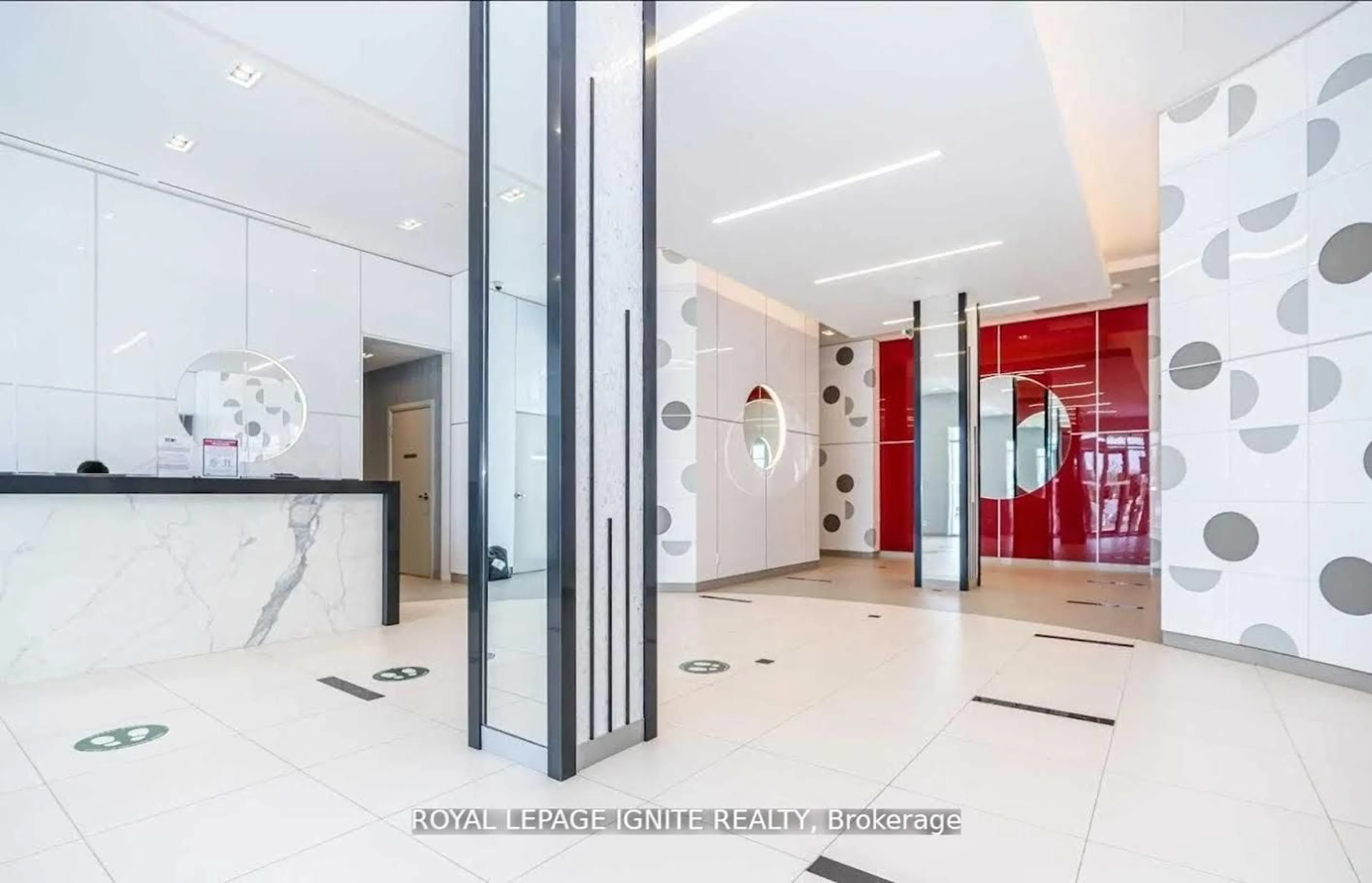 Indoor foyer for 30 Meadowglen Pl #1408, Toronto Ontario M1G 0A6