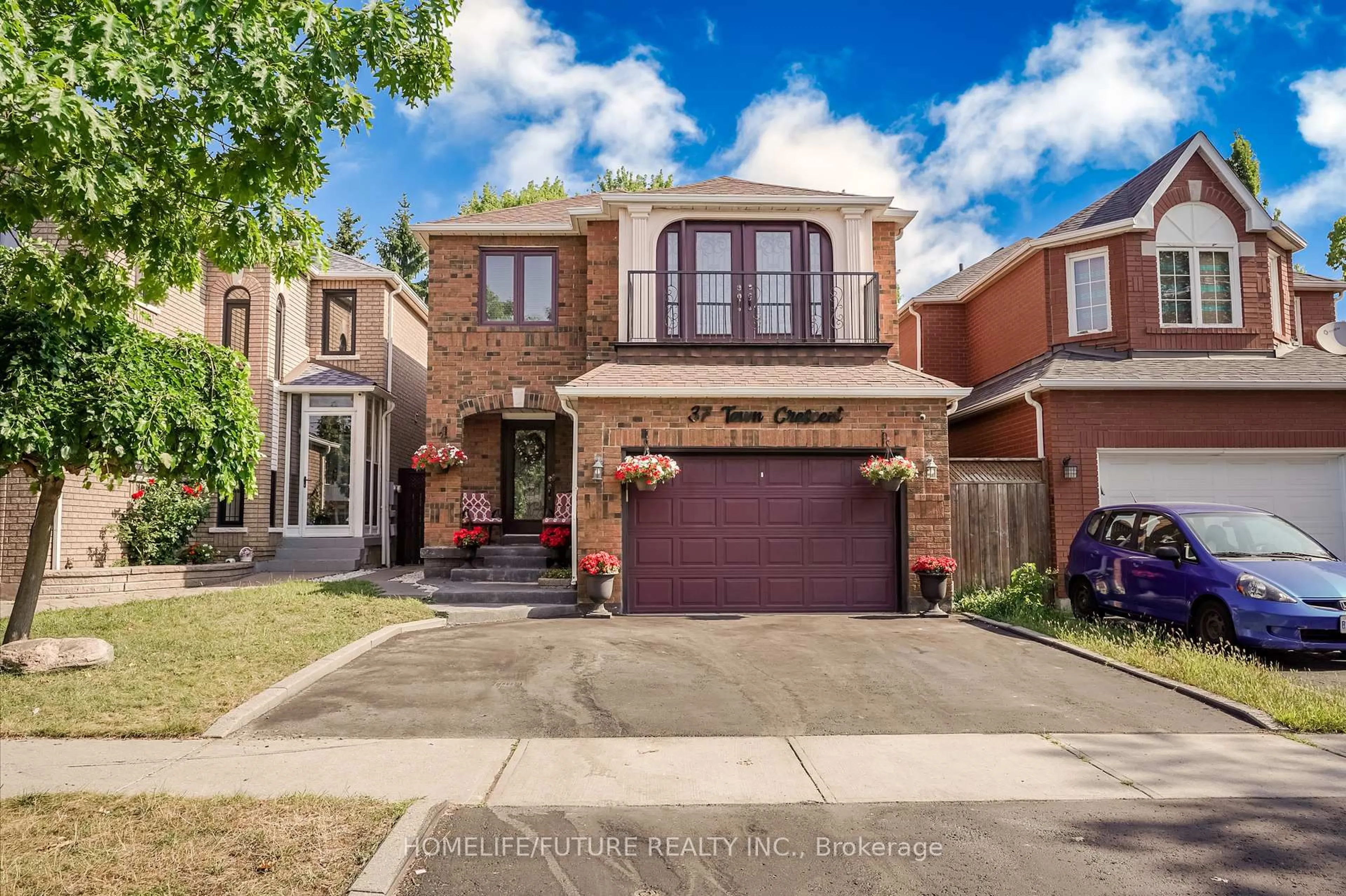 Home with brick exterior material, street for 37 Tawn Cres, Ajax Ontario L1Z 1H9