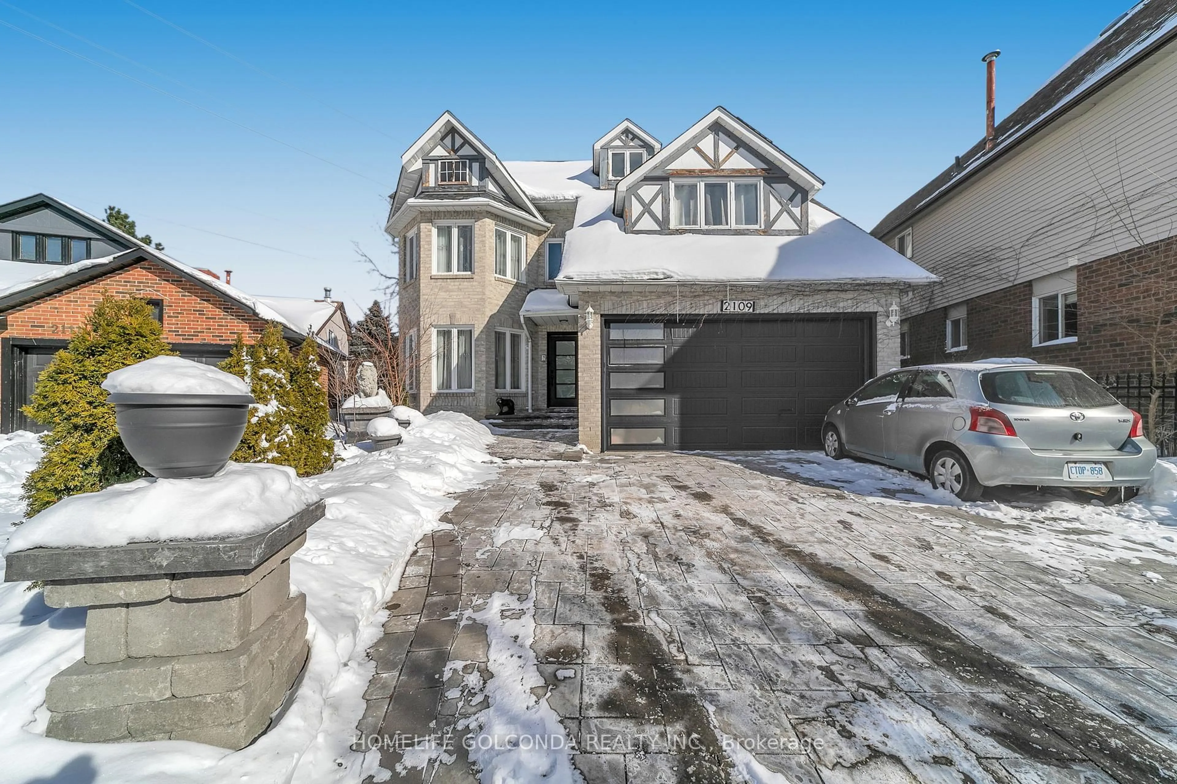 Unknown for 2109 Lynn Heights Dr, Pickering Ontario L1X 2S1