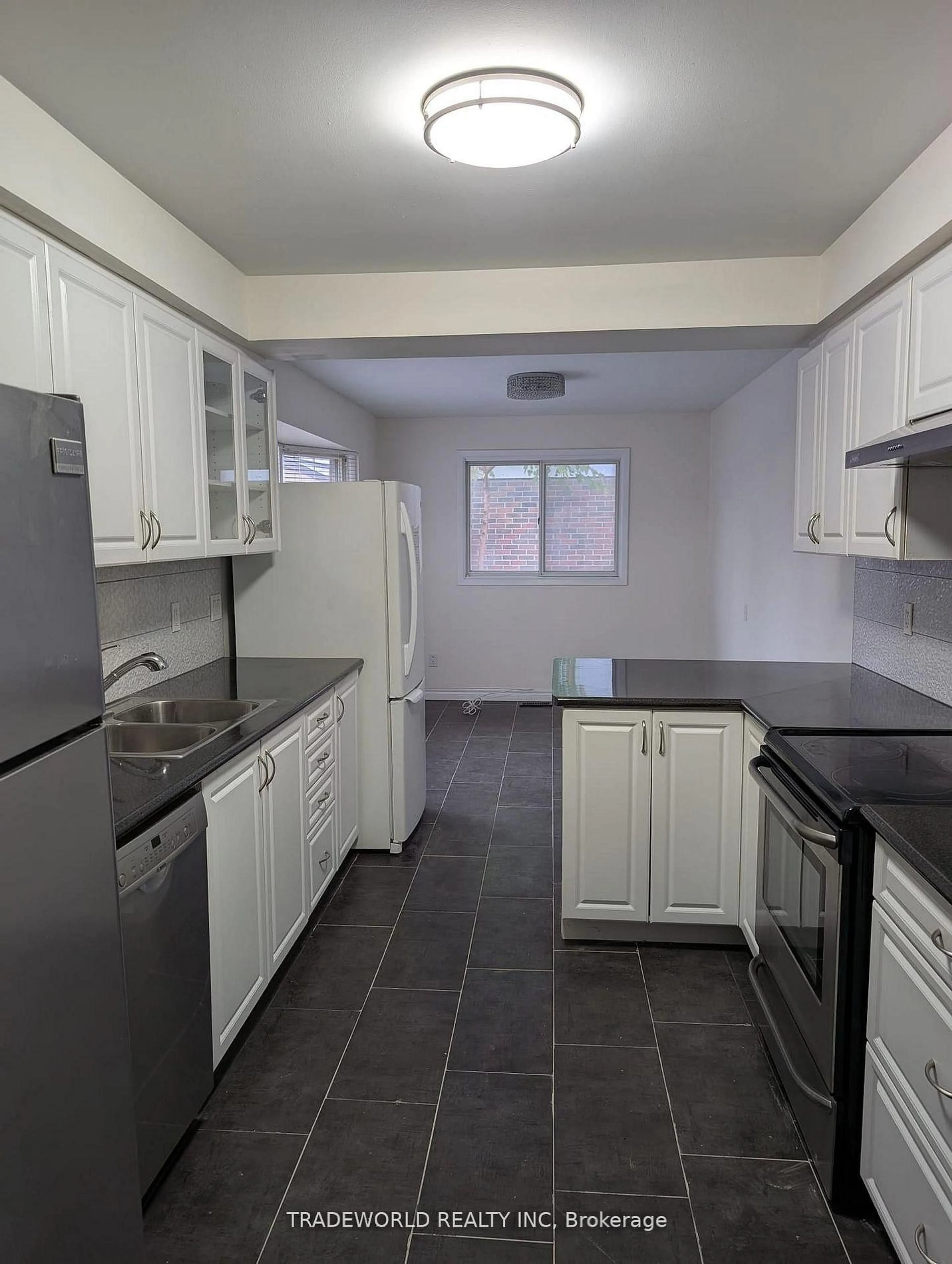 Standard kitchen, unknown for 7 Fluellen Dr, Toronto Ontario M1W 2B2
