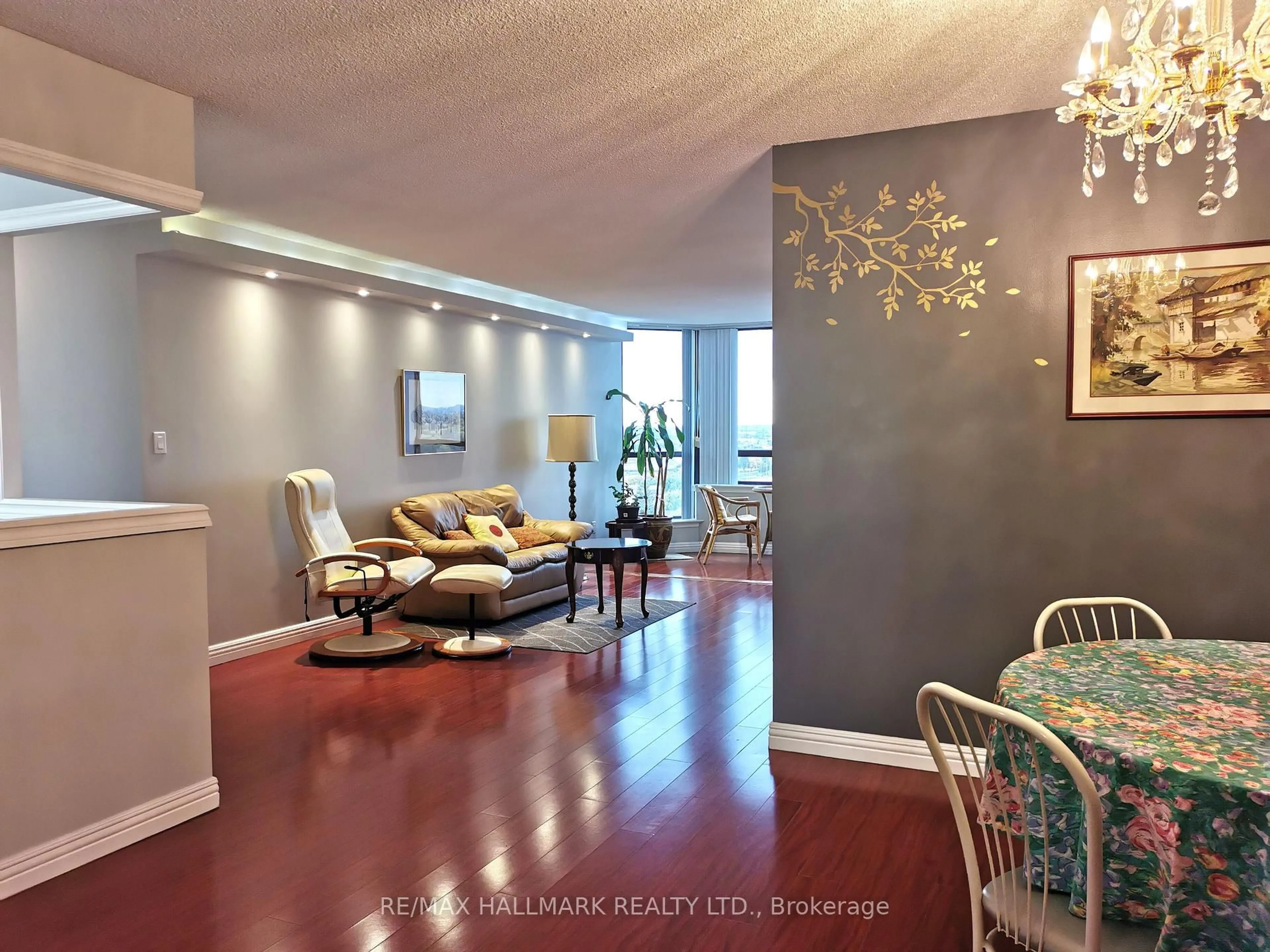 Indoor foyer for 25 Bamburgh Circ #1239, Toronto Ontario M1W 3W2