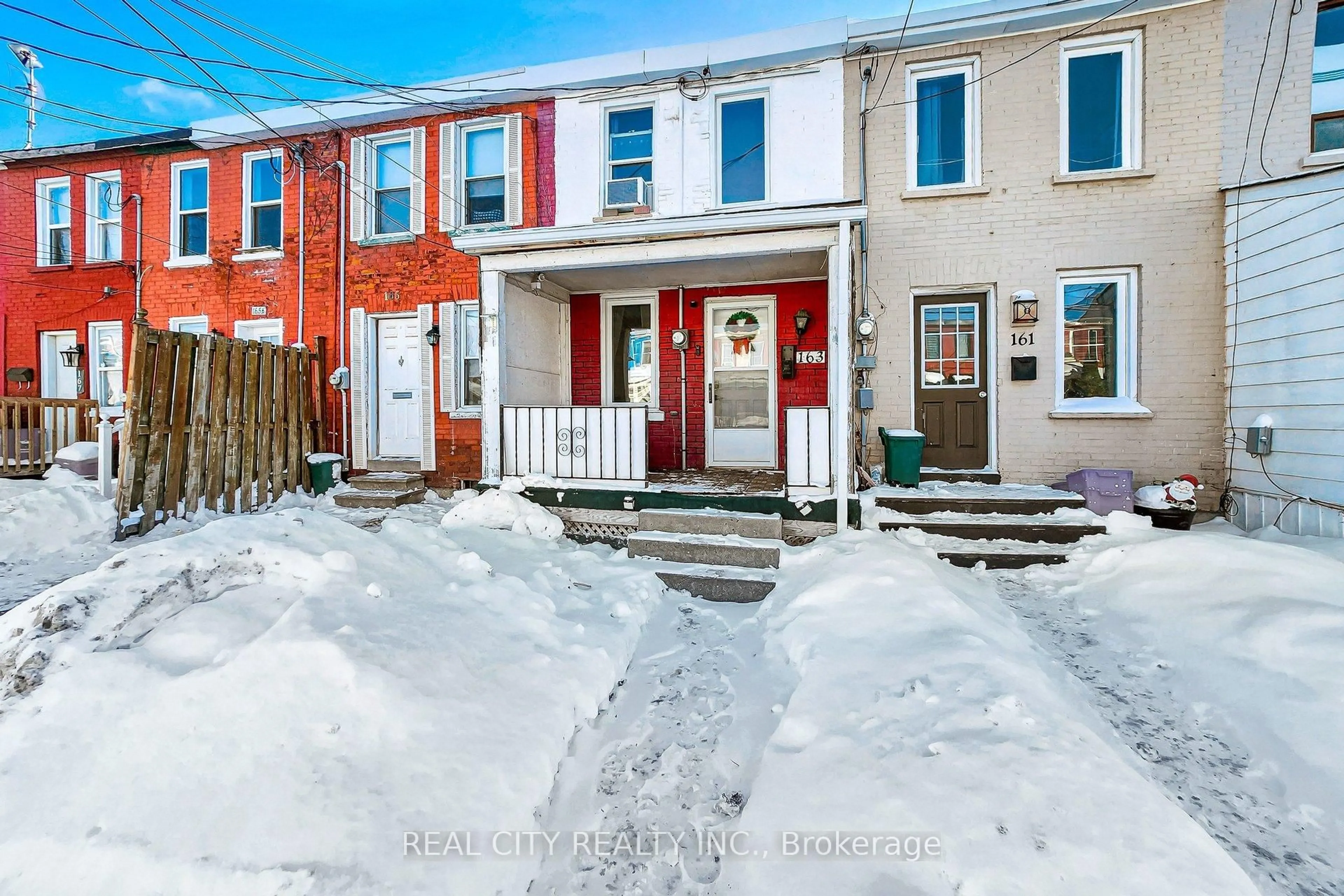 A pic from outside/outdoor area/front of a property/back of a property/a pic from drone, street for 163 Olive Ave, Oshawa Ontario L1H 2P1