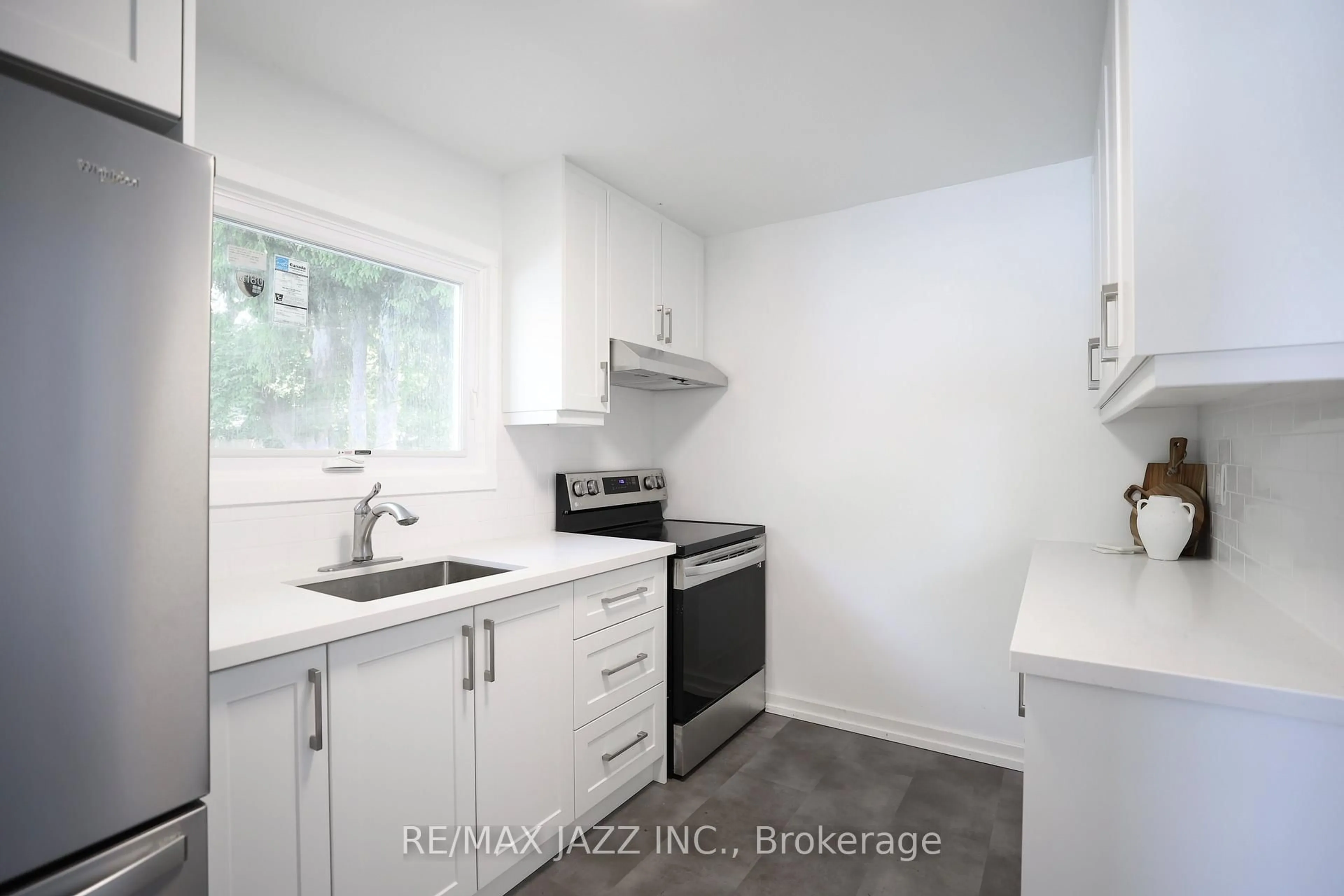 Standard kitchen, unknown for 368 Buena Vista Ave, Oshawa Ontario L1J 2M5