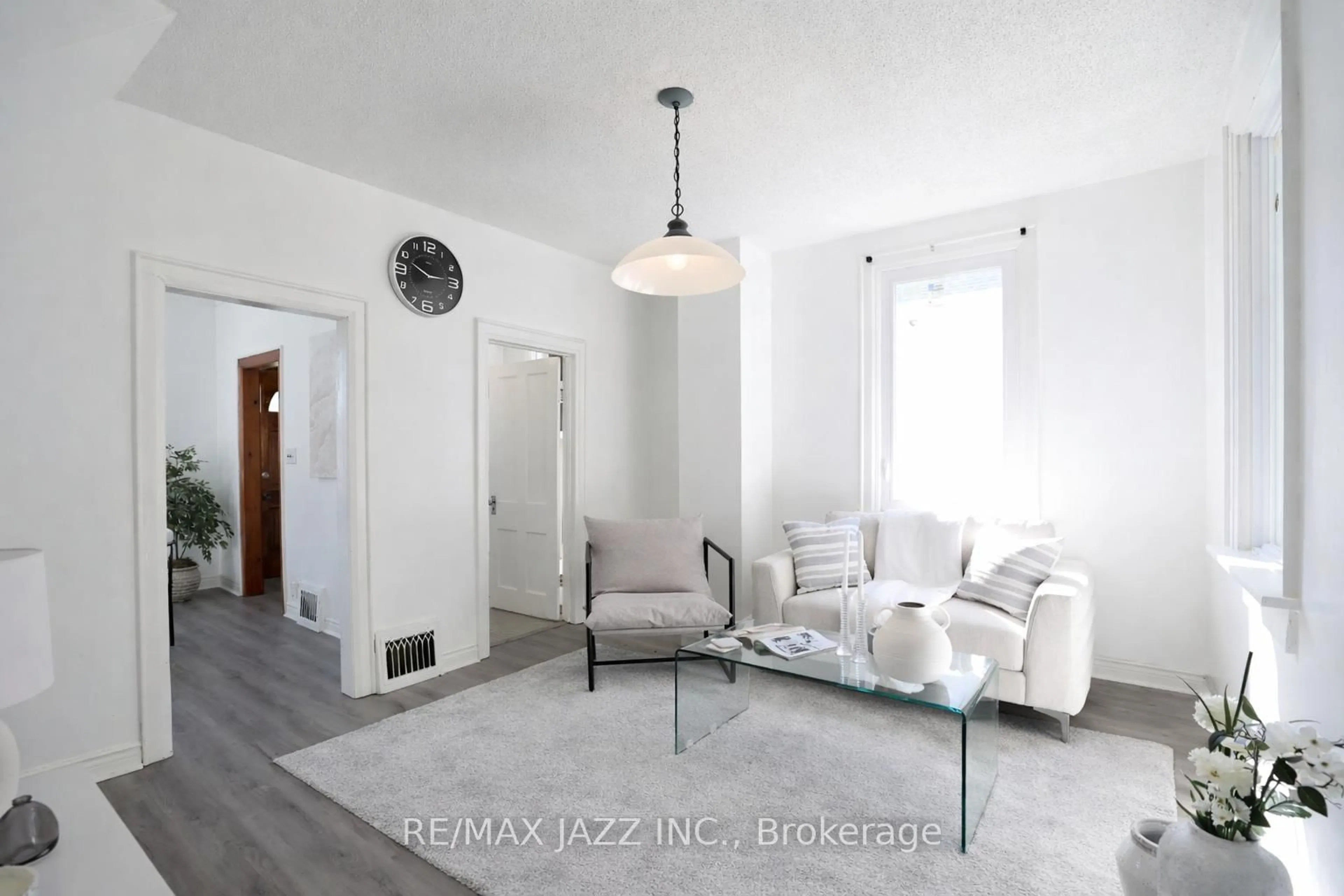 Living room with furniture, unknown for 368 Buena Vista Ave, Oshawa Ontario L1J 2M5