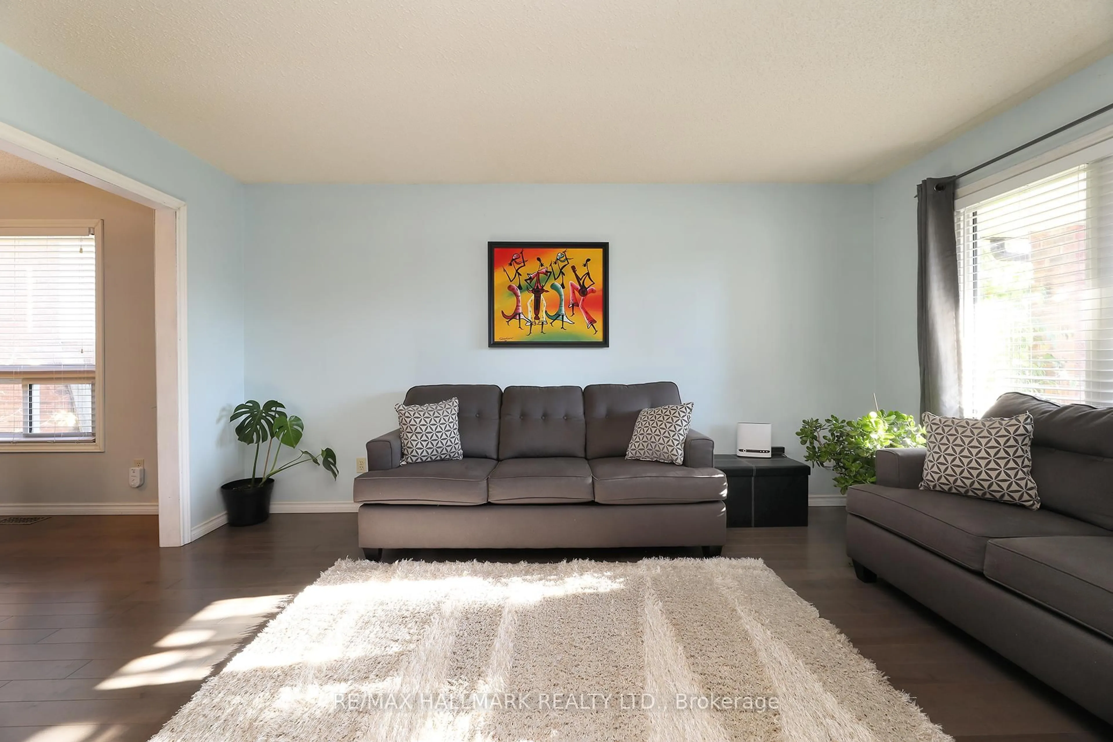 Living room with furniture, unknown for 944 William Booth Cres, Oshawa Ontario L1G 7N4