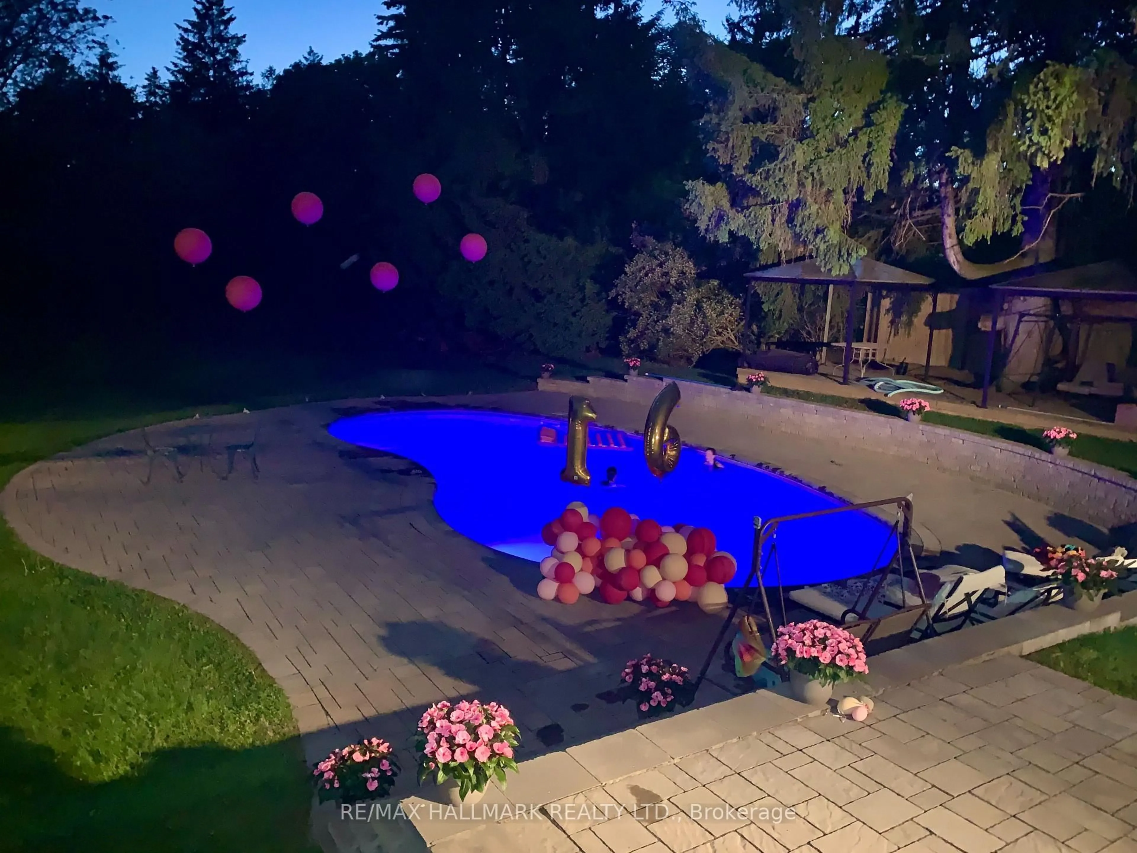 Pool for 1382 Rougemount Dr, Pickering Ontario L1V 1N1