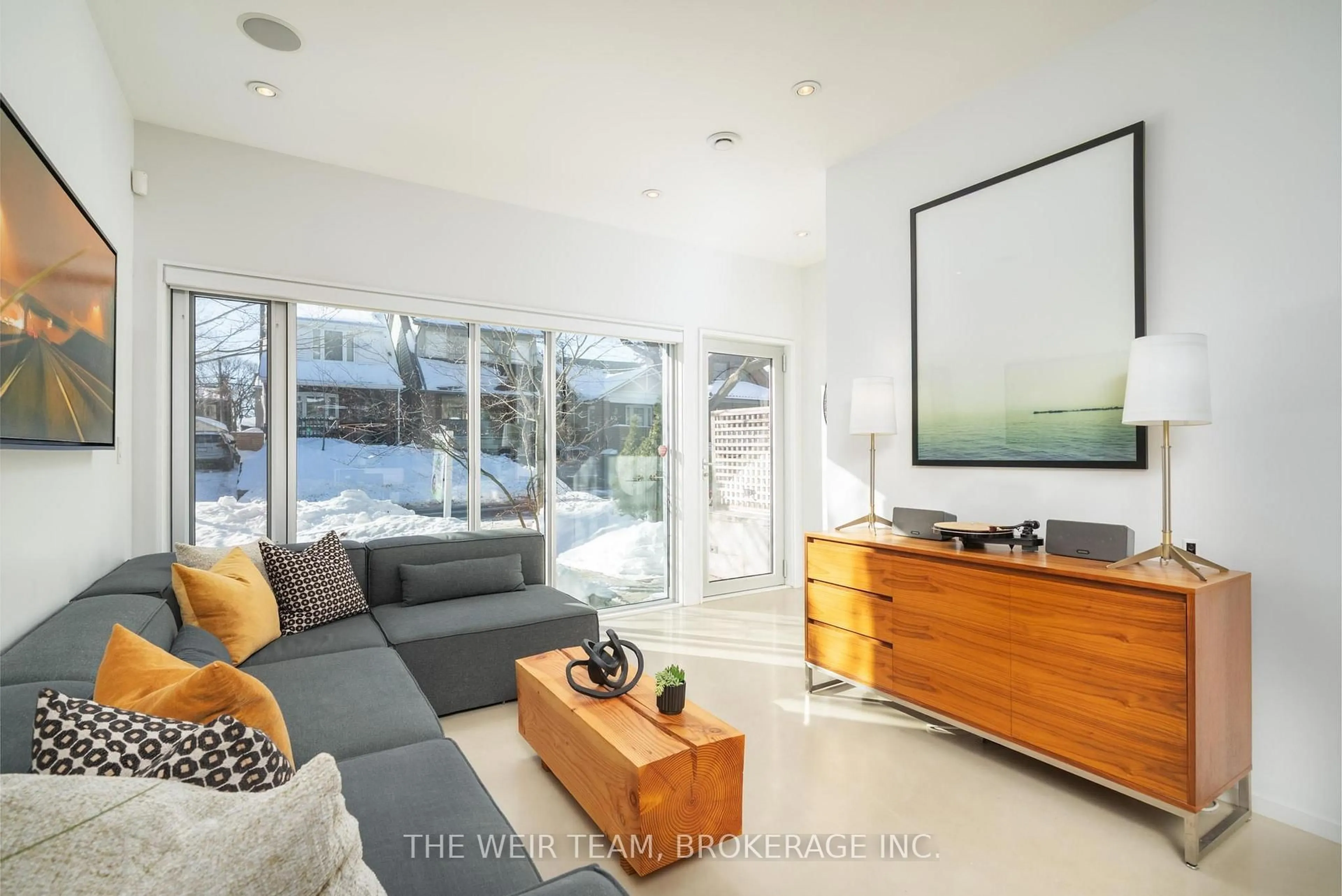 Living room with furniture, unknown for 63 Wembley Dr, Toronto Ontario M4L 3C9