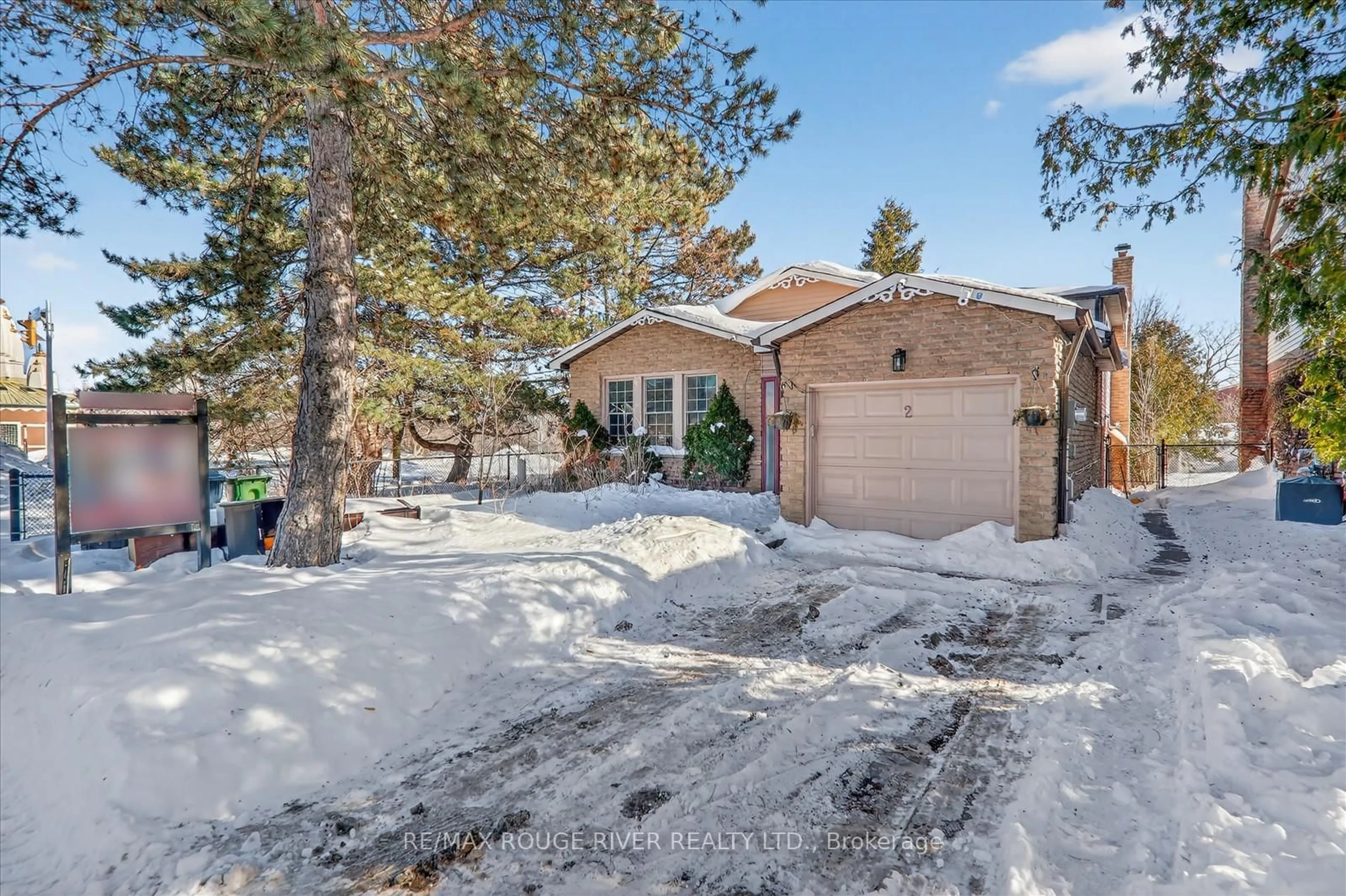 A pic from outside/outdoor area/front of a property/back of a property/a pic from drone, street for 2 John Stoner Dr, Toronto Ontario M1B 3E7