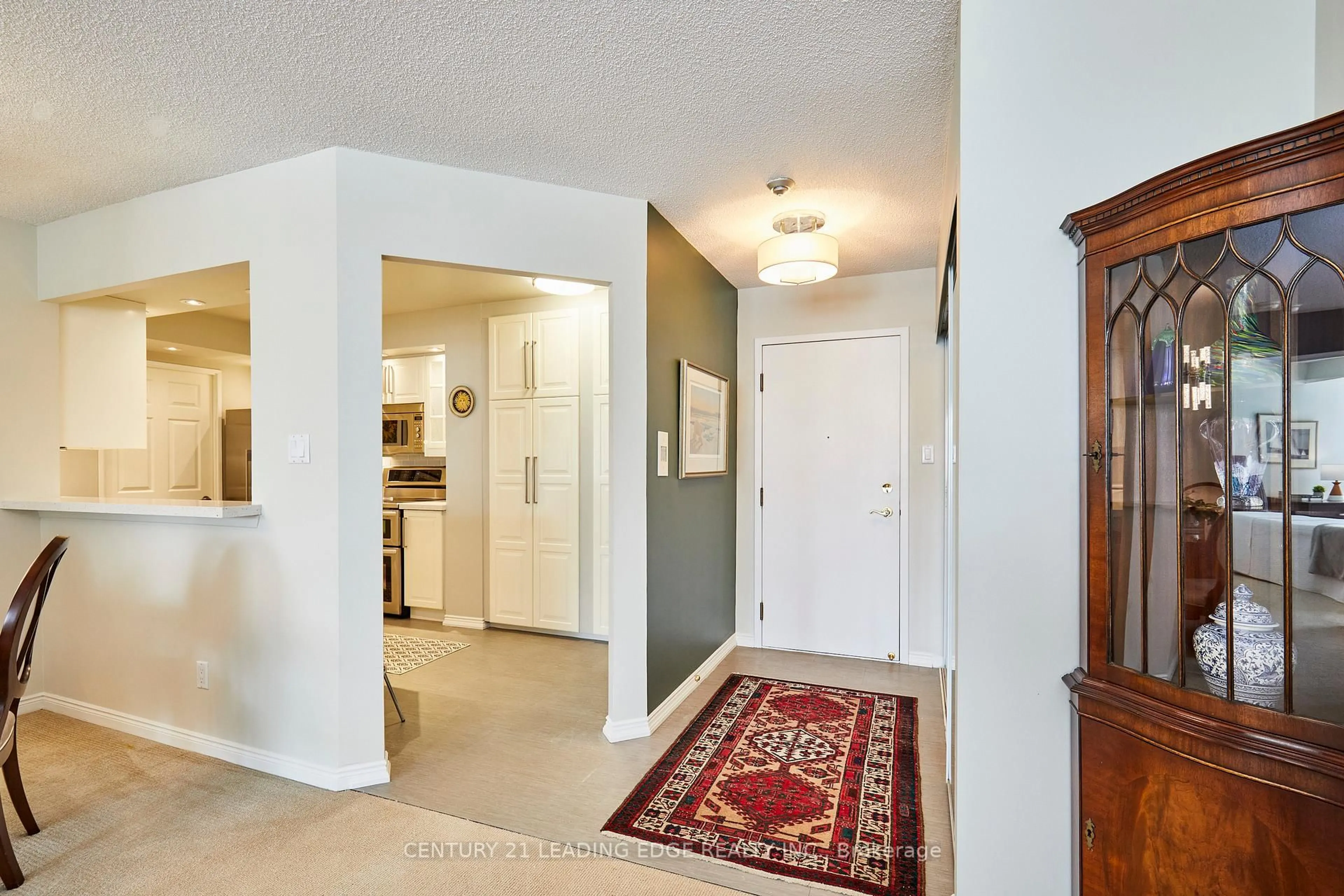 Indoor entryway for 10 Guildwood Pkwy #226, Toronto Ontario M1E 5B5