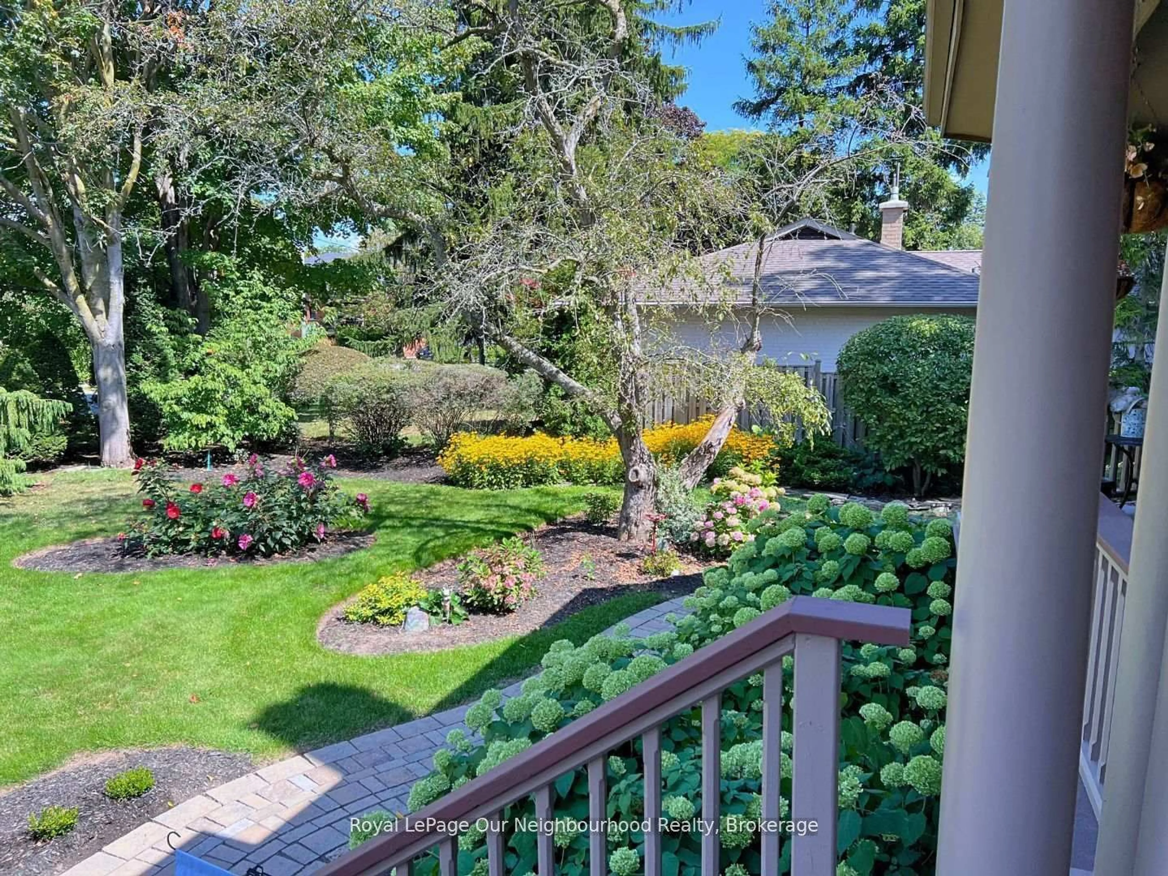 Patio, water/lake/river/ocean view for 305 Trent St, Whitby Ontario L1N 1M3