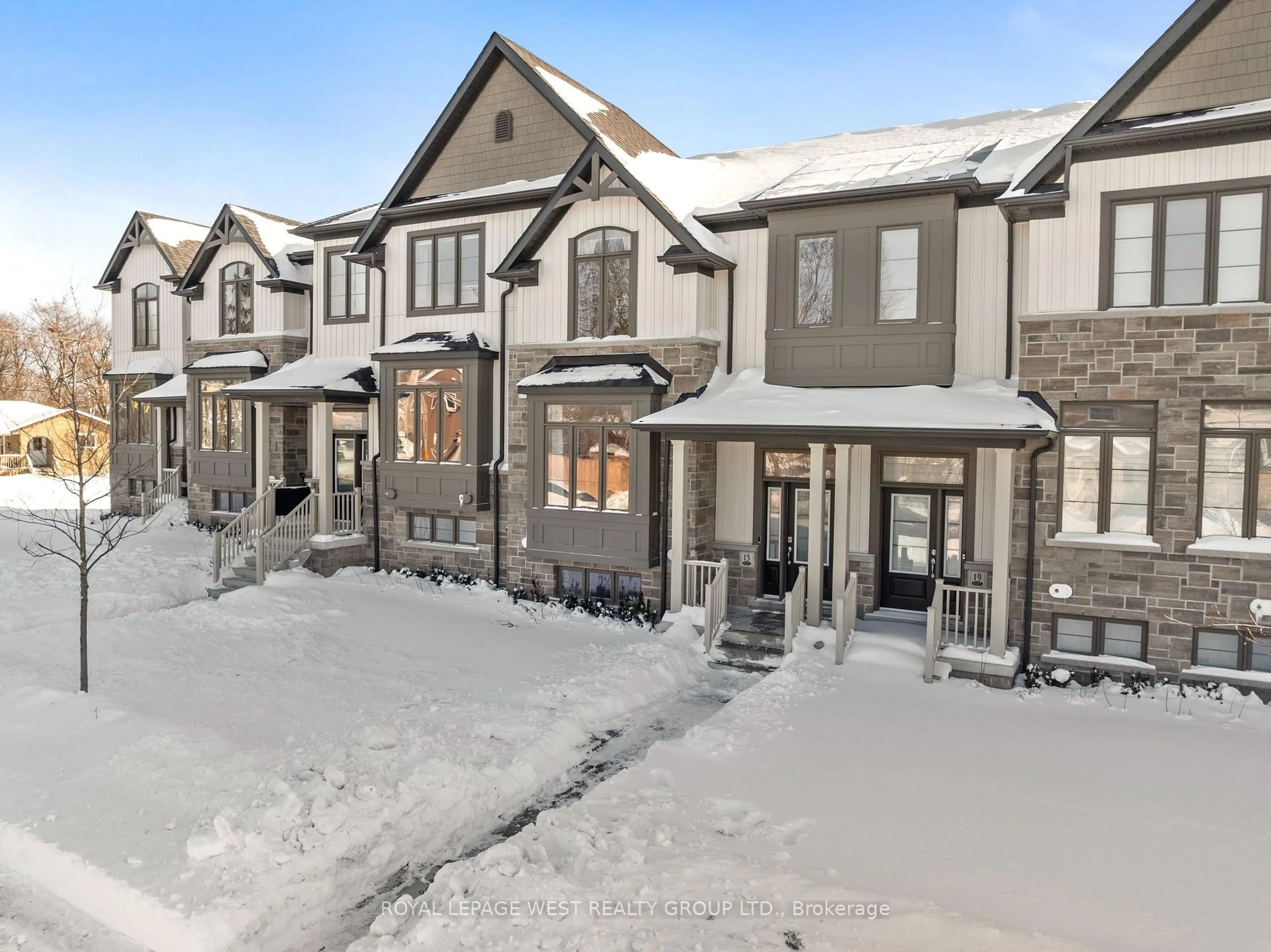 A pic from outside/outdoor area/front of a property/back of a property/a pic from drone, street for 15 Shand Lane, Scugog Ontario L9L 0C7