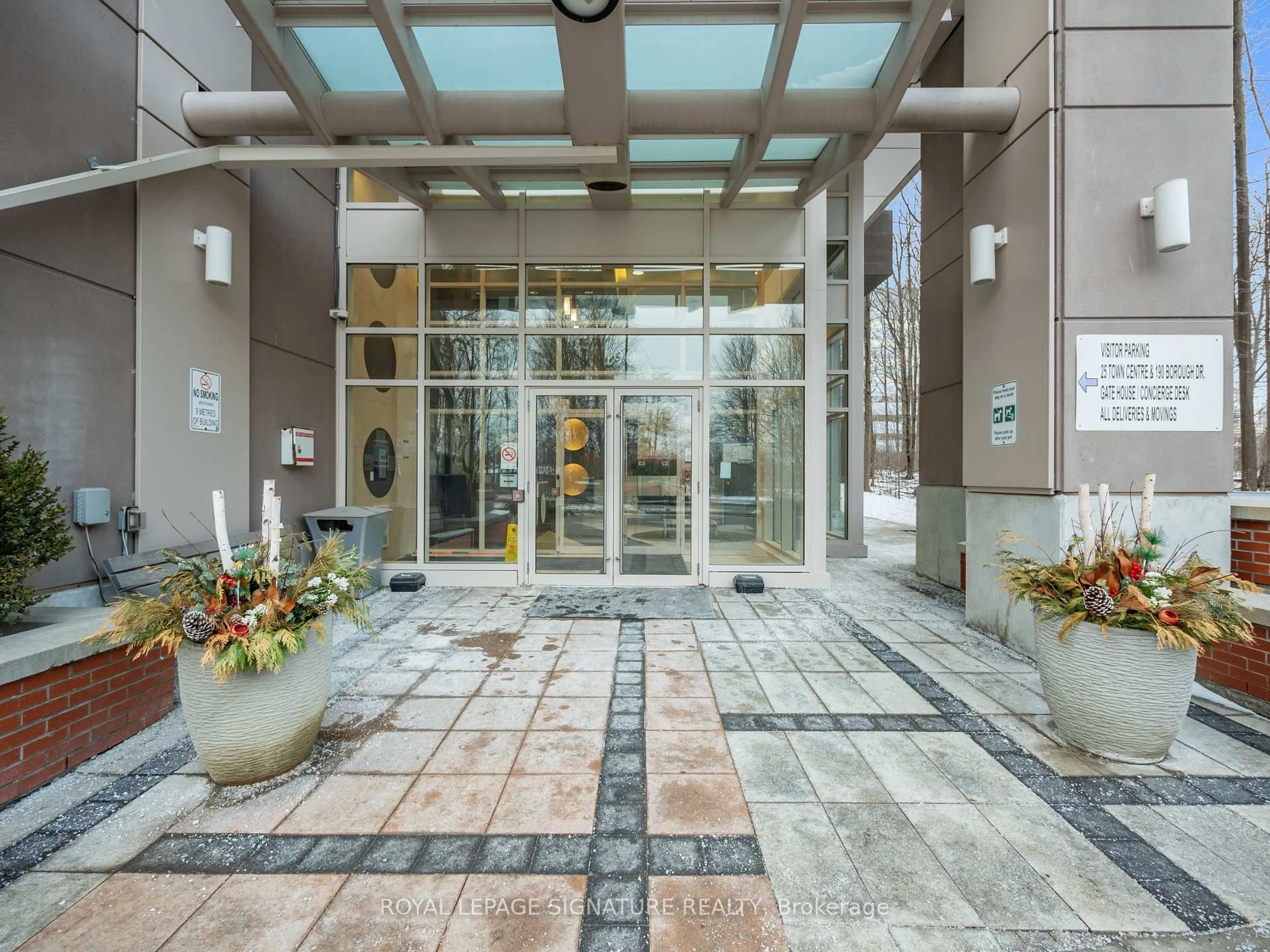 Indoor foyer for 190 Borough Dr #1510, Toronto Ontario M1P 0B6