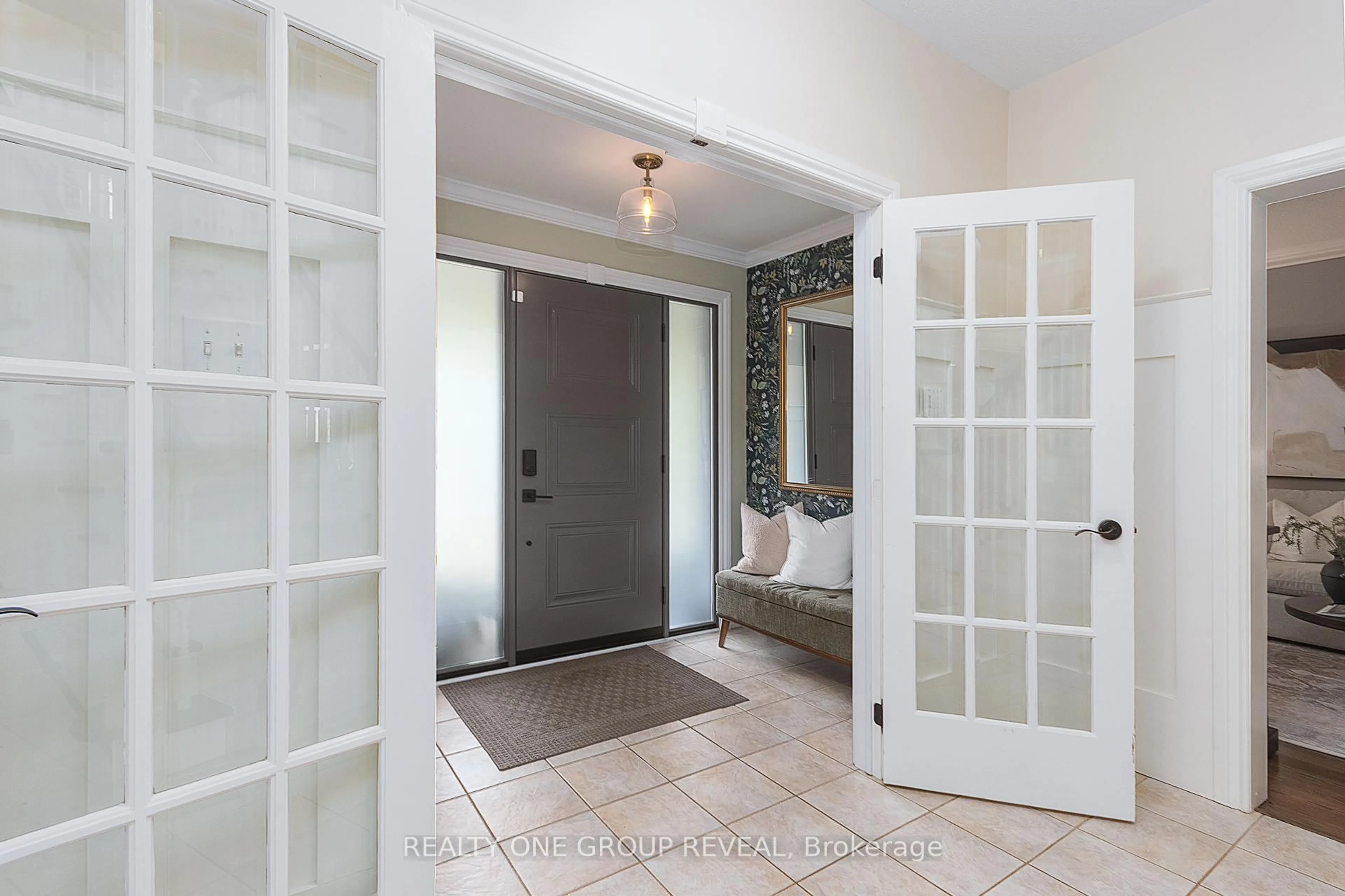 Indoor entryway for 11 Nettle's Crt, Whitby Ontario L1P 1L5