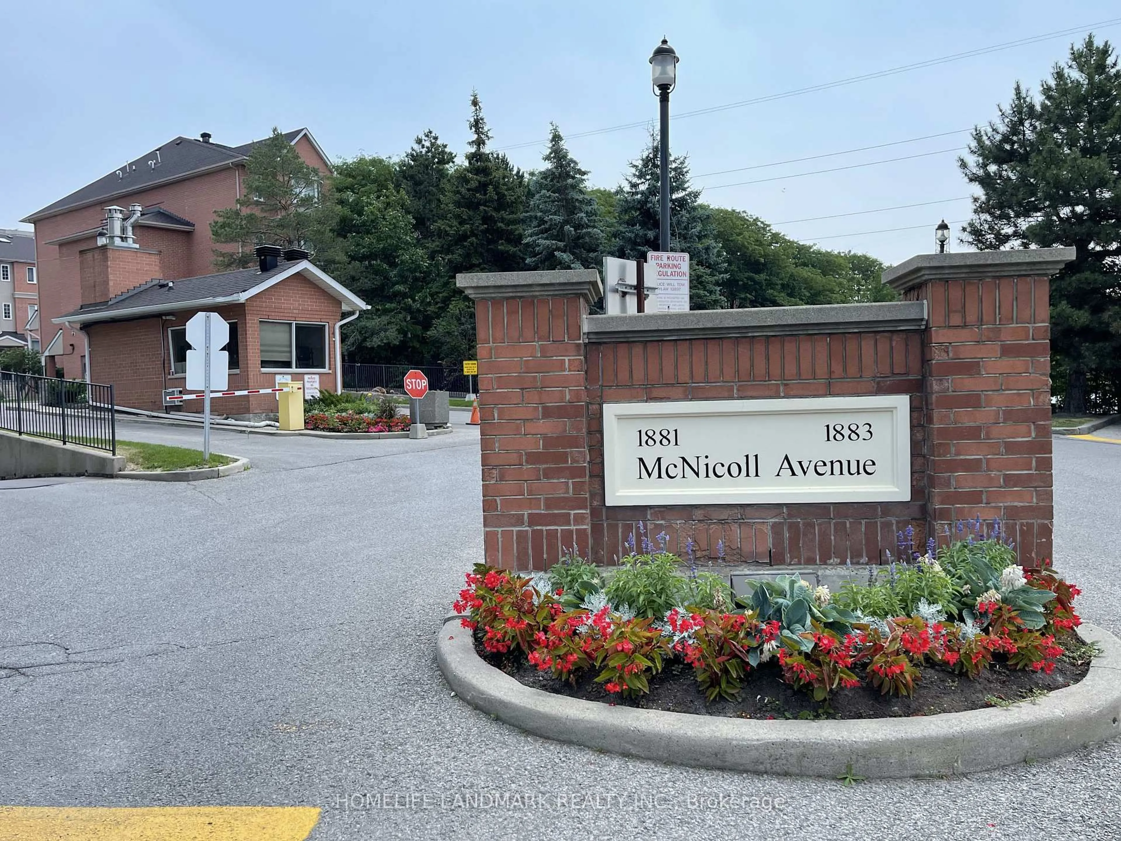 Indoor foyer for 1881 Mcnicoll Ave #726, Toronto Ontario M1V 5M2